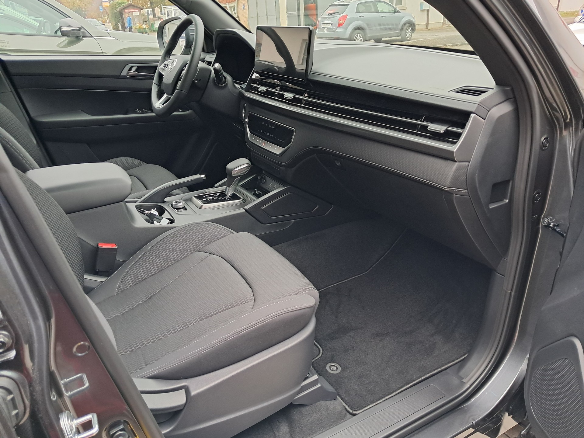 KGM-SsangYong Musso Grand 2.2 Platinum 4WD Aut.-image-6