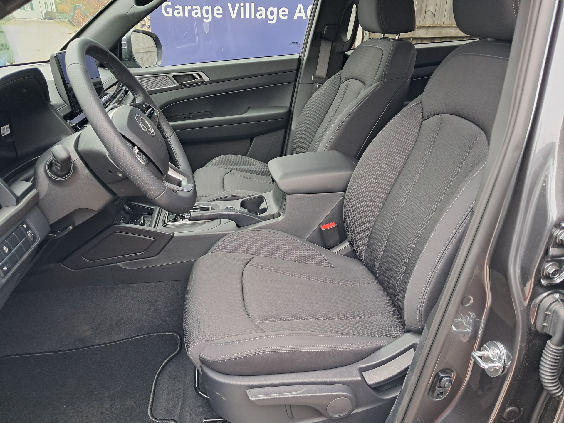 KGM-SsangYong Musso Grand 2.2 Platinum 4WD Aut.-image-5