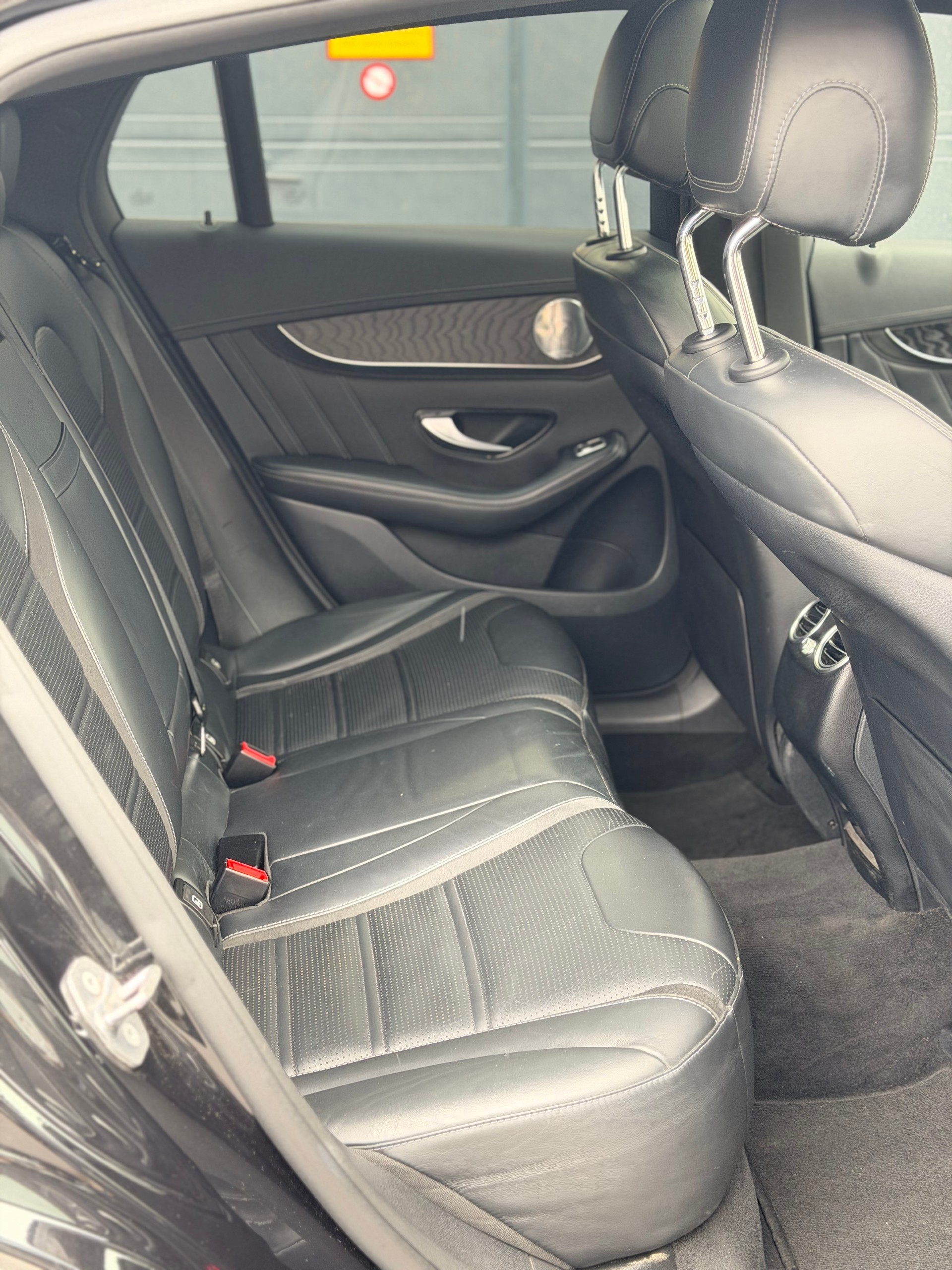 MERCEDES-BENZ GLC Coupé 63 S AMG 4Matic+ 9G-Tronic-image-10
