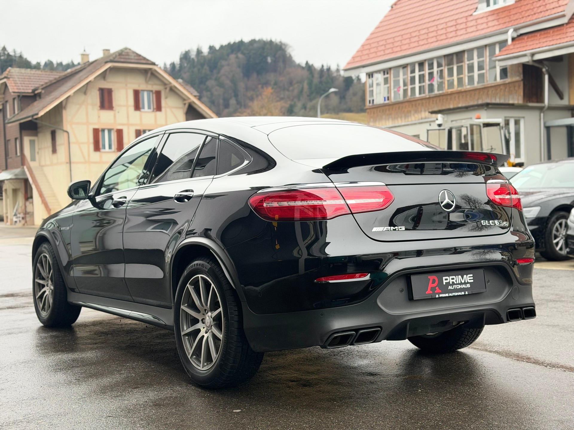 MERCEDES-BENZ GLC Coupé 63 S AMG 4Matic+ 9G-Tronic-image-4