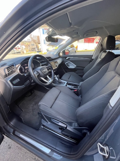 AUDI Q3 2.0 40 TDI Advanced quattro S-Tronic-image-4