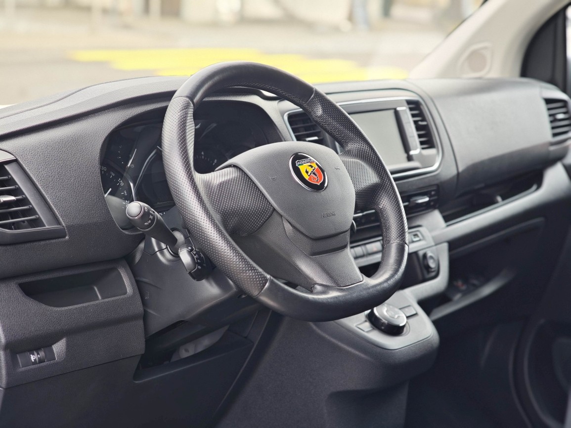 FIAT Scudo Kombi L2 2.0 Multijet 180 Swiss Plus 8-image-9
