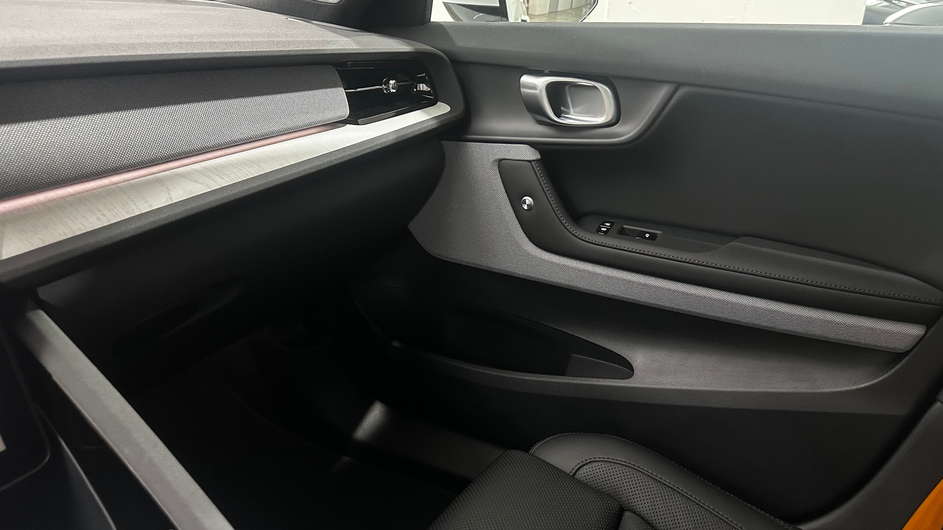 POLESTAR 2 Long Range Dual Motor Perfor-image-14