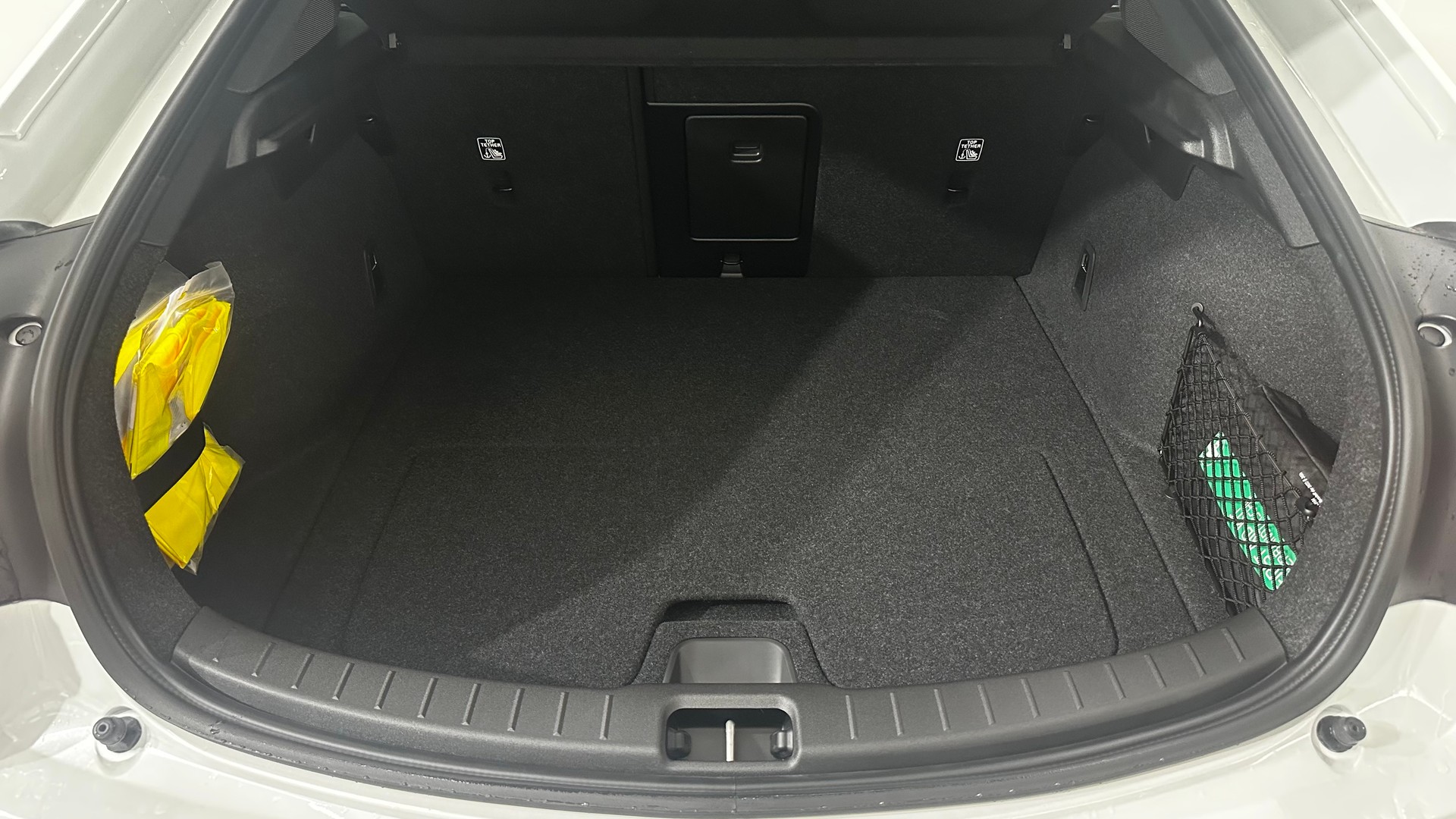 POLESTAR 2 Long Range Dual Motor Perfor-image-6