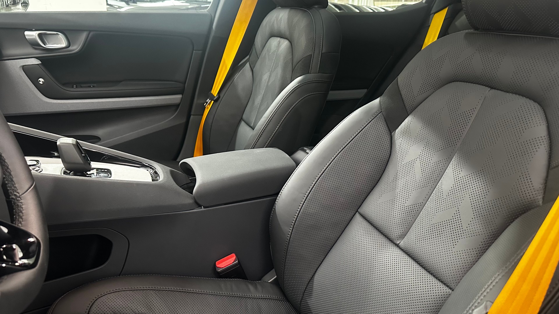 POLESTAR 2 Long Range Dual Motor Perfor-image-13