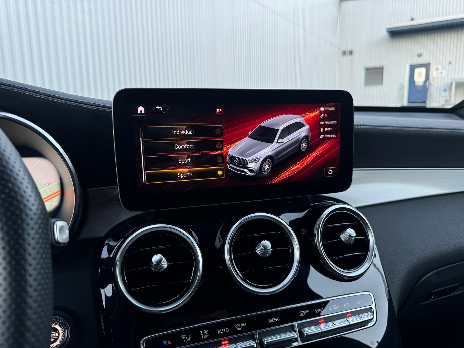 MERCEDES-BENZ GLC 63 AMG Limited All Black 650PS Performance 4Matic 9G-Tronic-image-24