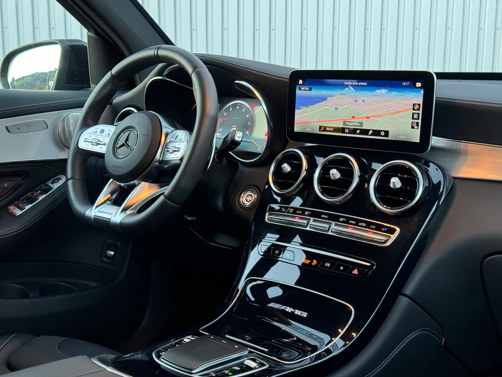 MERCEDES-BENZ GLC 63 AMG Limited All Black 650PS Performance 4Matic 9G-Tronic-image-8