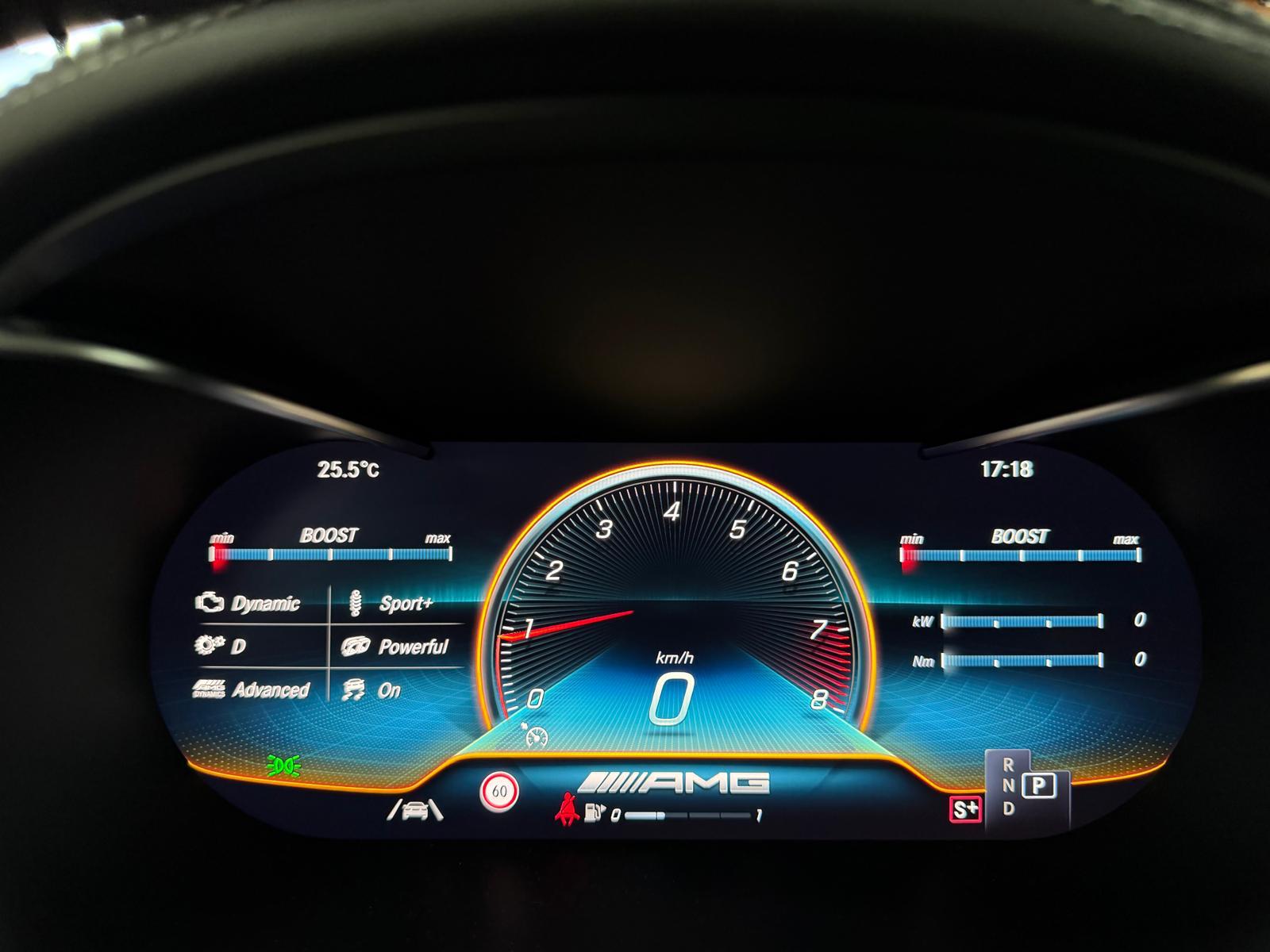 MERCEDES-BENZ GLC 63 AMG Limited All Black 650PS Performance 4Matic 9G-Tronic-image-16