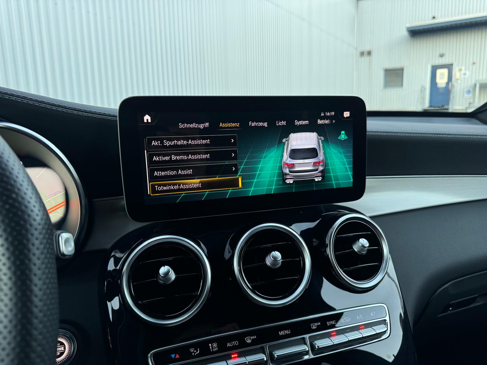 MERCEDES-BENZ GLC 63 AMG Limited All Black 650PS Performance 4Matic 9G-Tronic-image-16