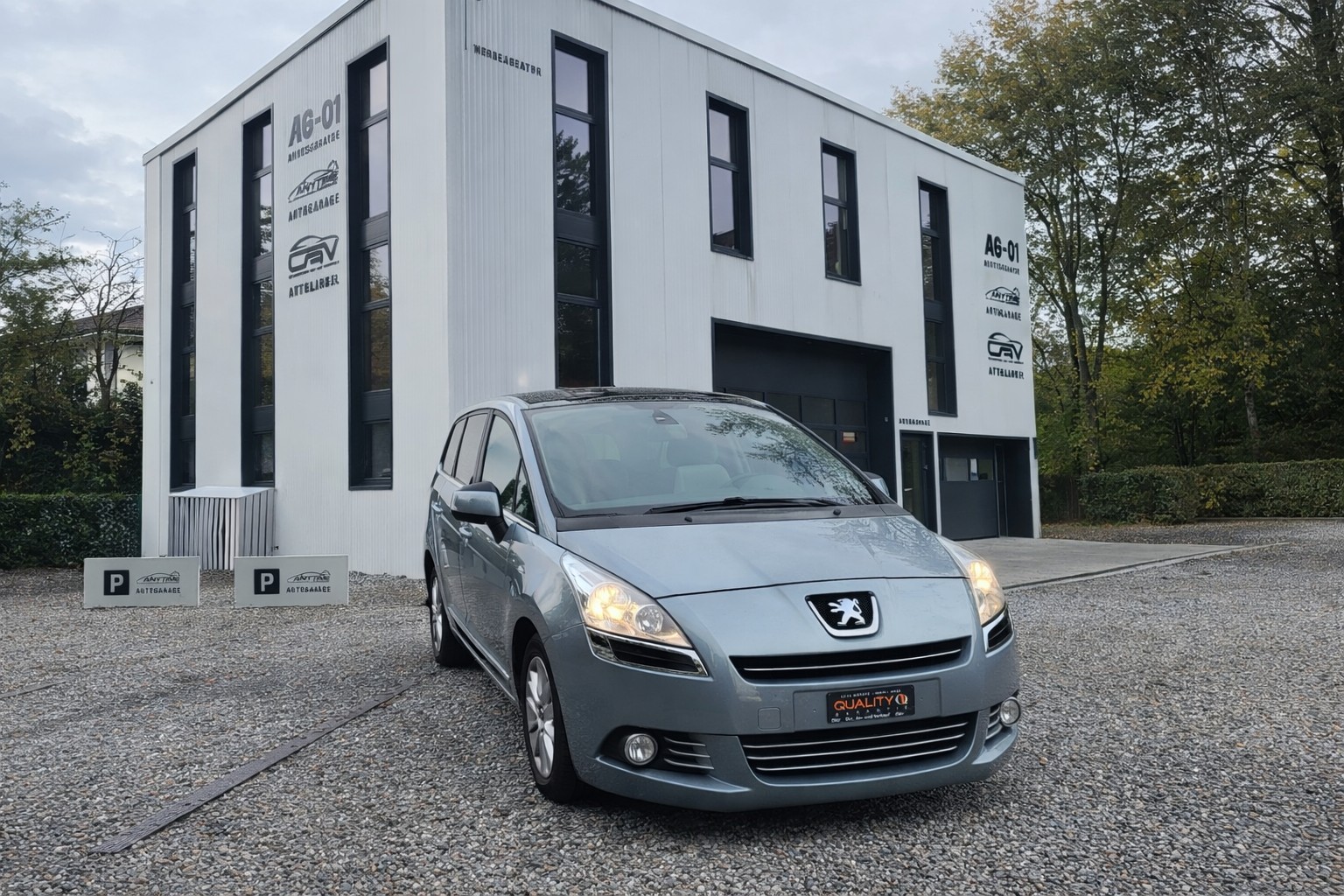 PEUGEOT 5008 2.0 HDI Sport Pack 7 Sitze-image-1