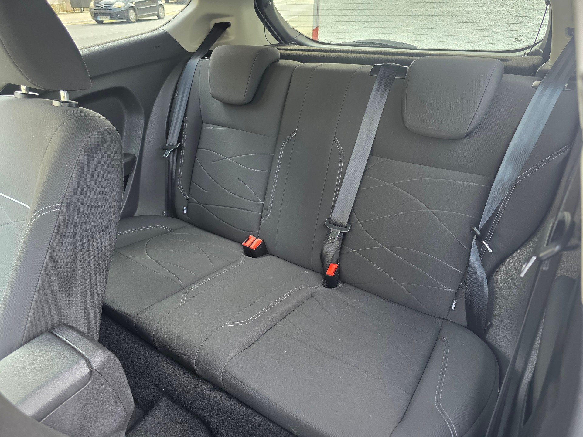 FORD Fiesta 1.25 16V Ambiente-image-10