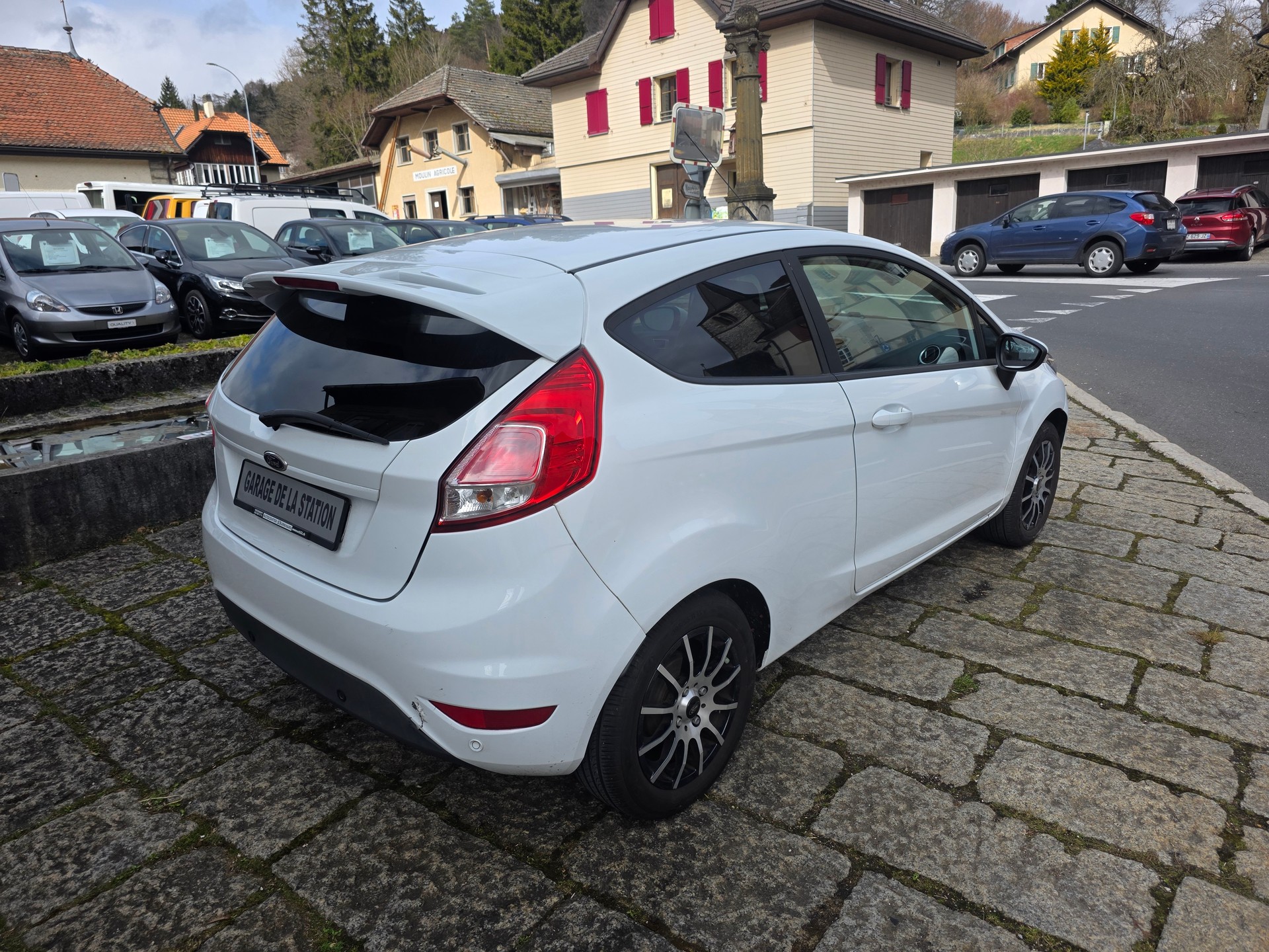 FORD Fiesta 1.25 16V Ambiente-image-3