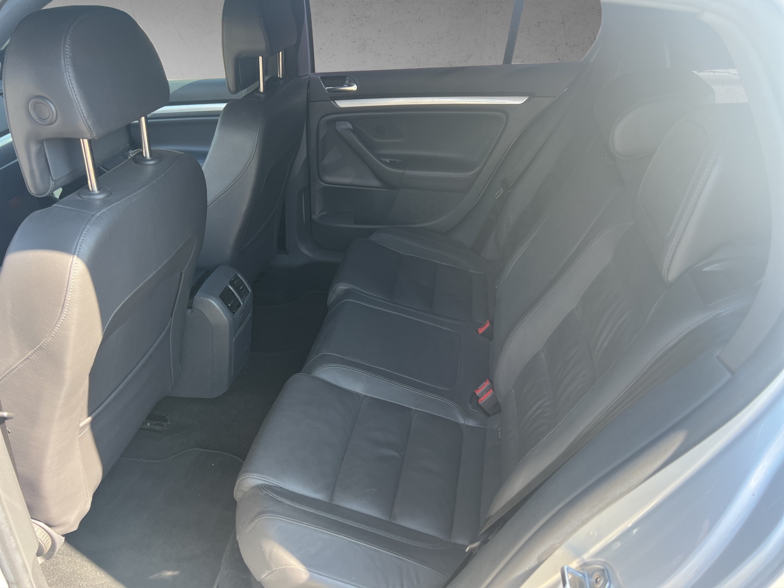 VW Golf R32 4Motion-image-8
