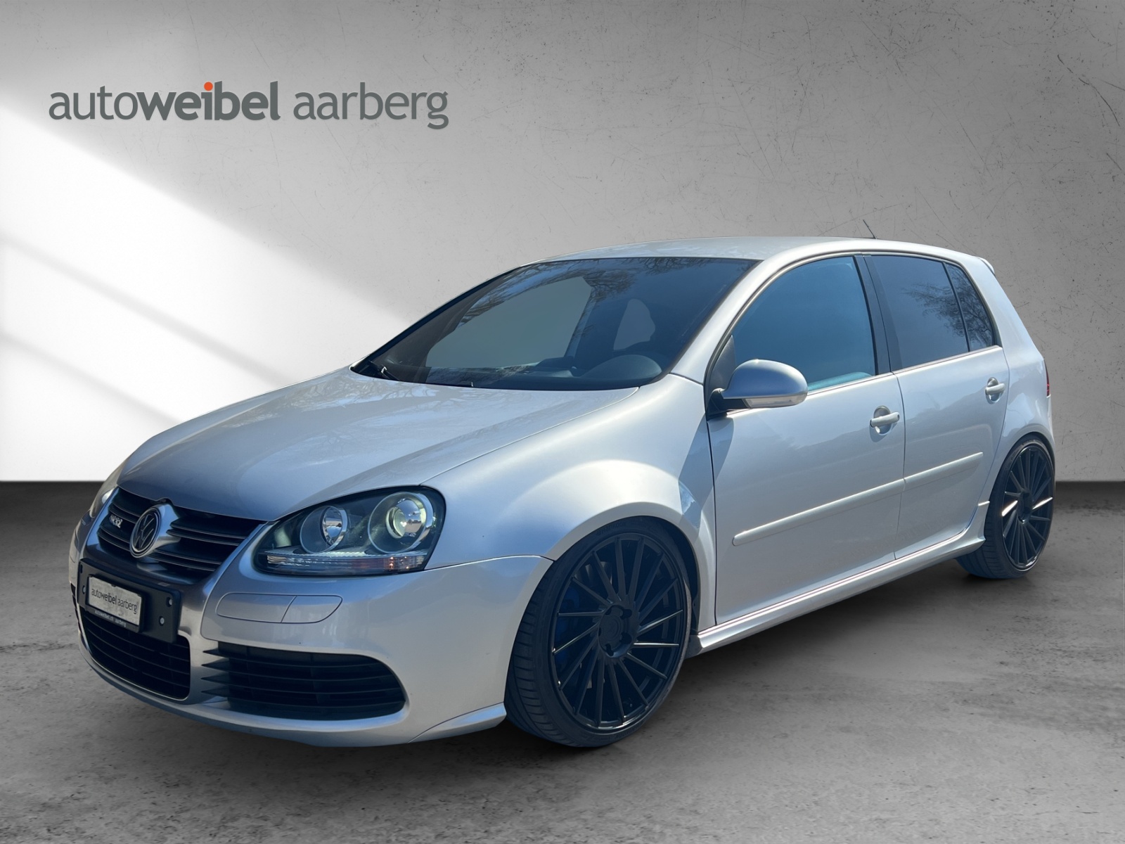 VW Golf R32 4Motion-image-4