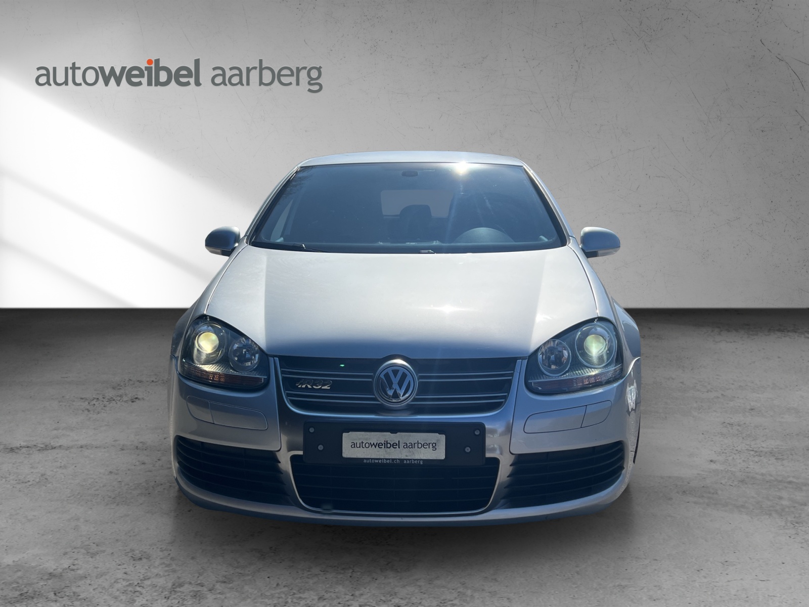 VW Golf R32 4Motion-image-5