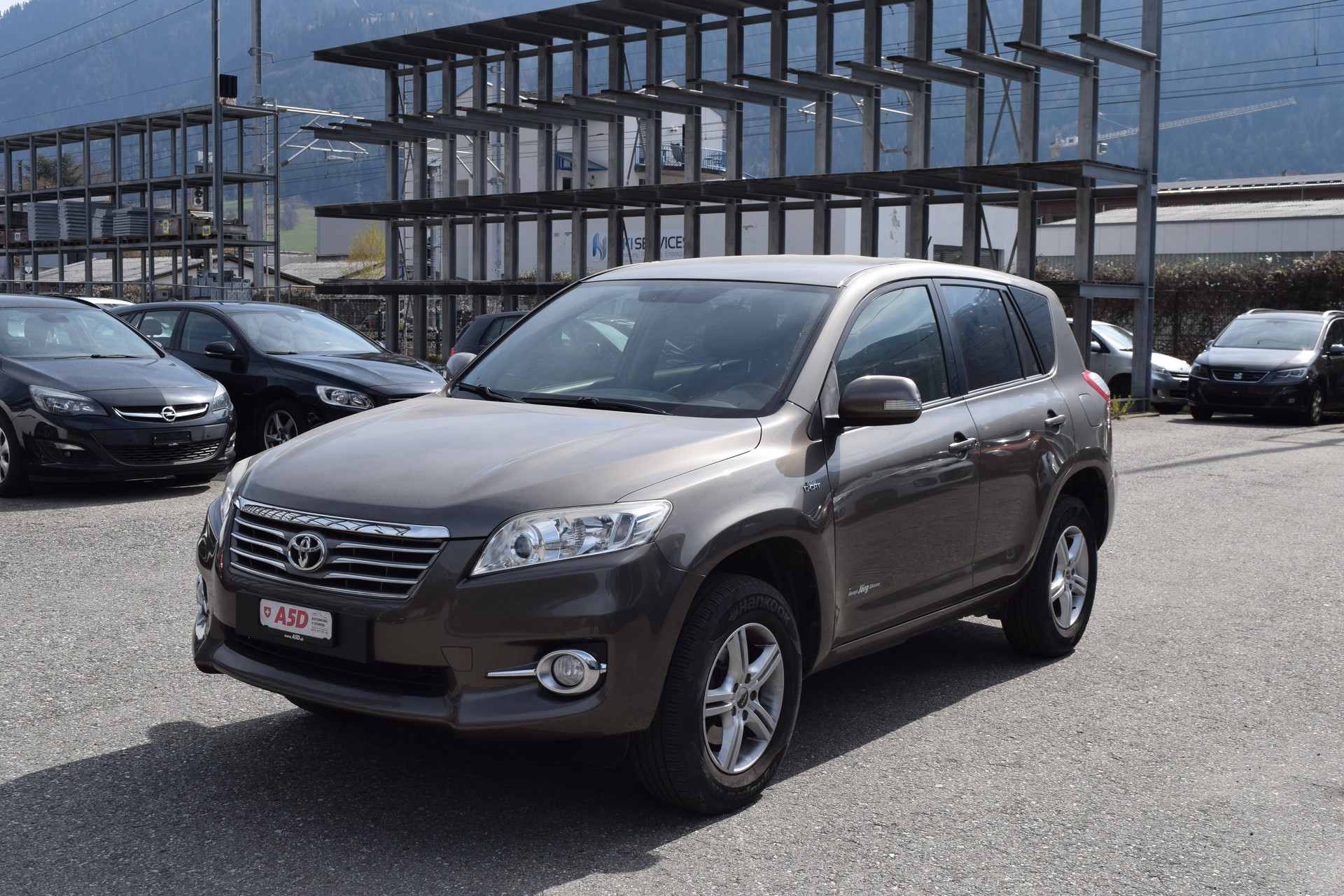 TOYOTA RAV-4 2.2D-CAT Style AT-image-2