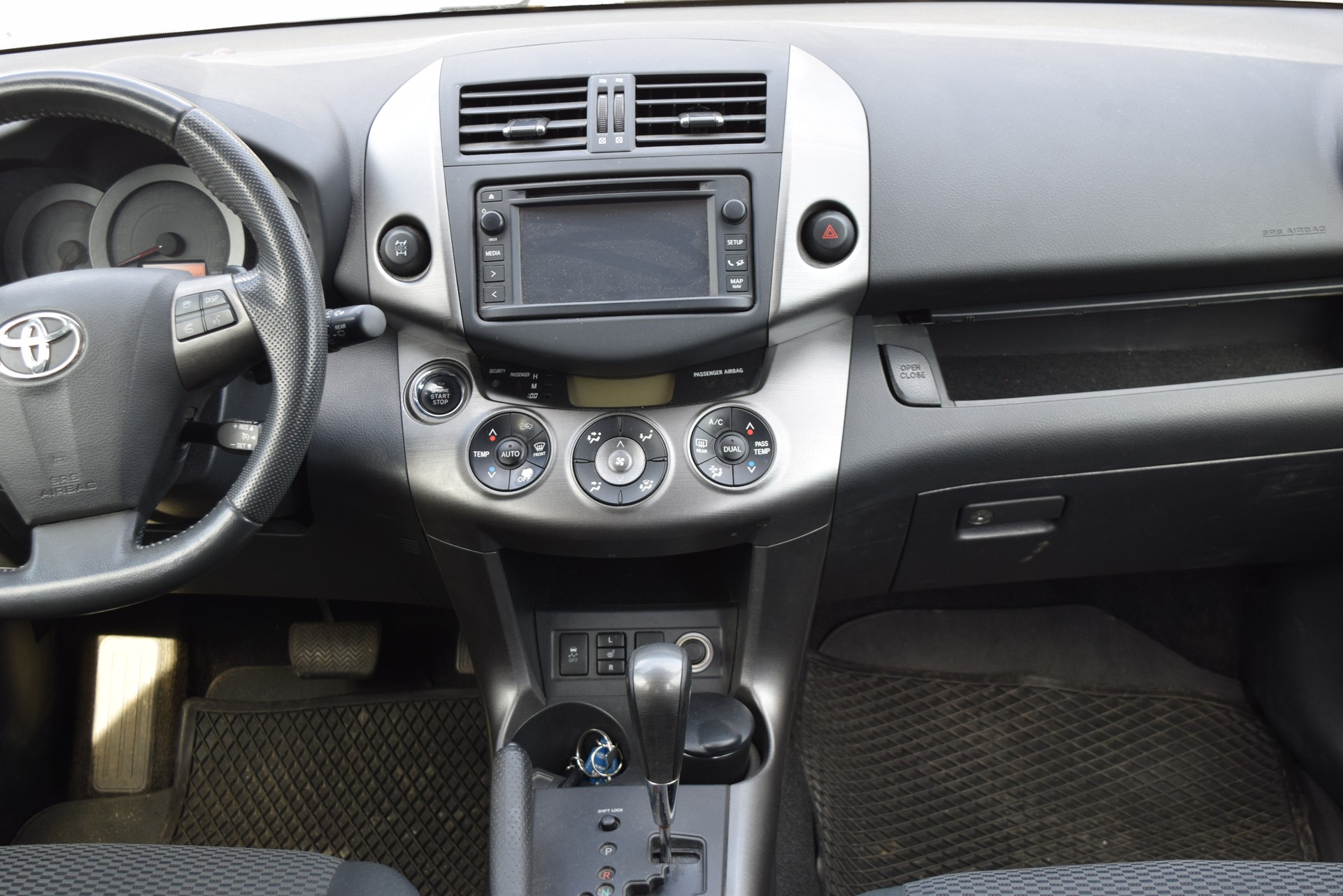 TOYOTA RAV-4 2.2D-CAT Style AT-image-12
