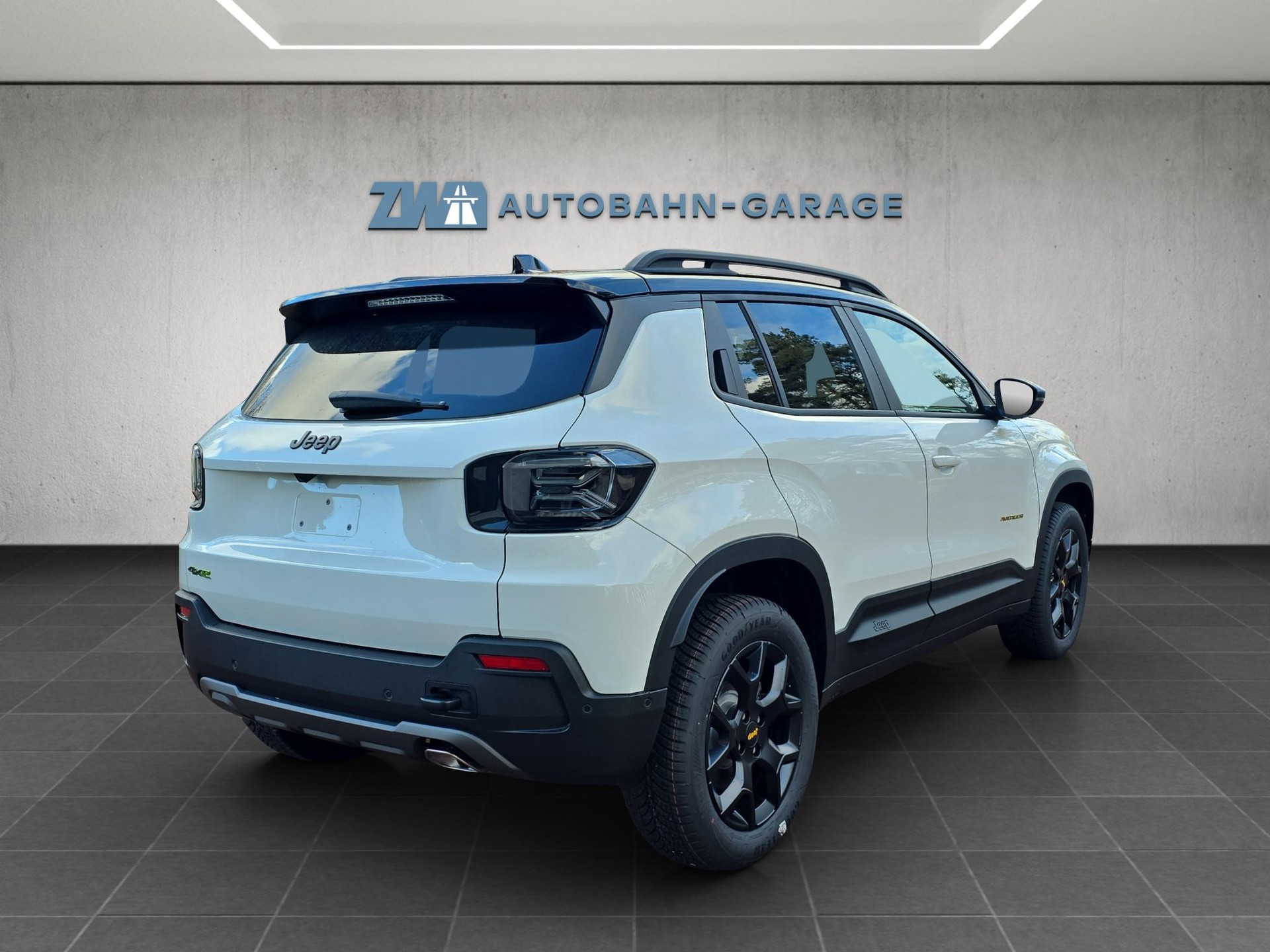 JEEP Avenger 1.2 MHEV The North Face 4xe-image-4