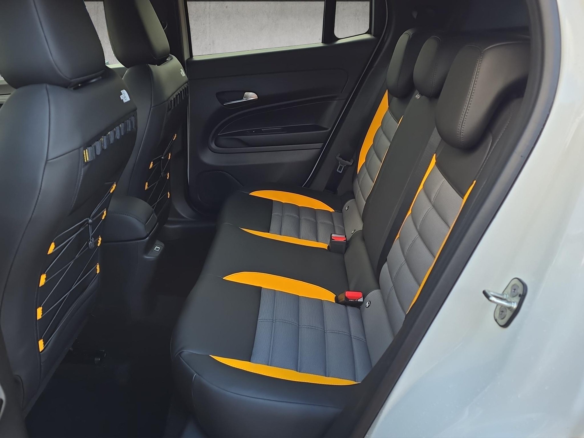 JEEP Avenger 1.2 MHEV The North Face 4xe-image-12