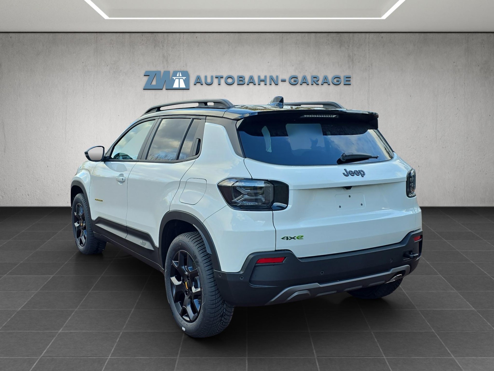 JEEP Avenger 1.2 MHEV The North Face 4xe-image-2
