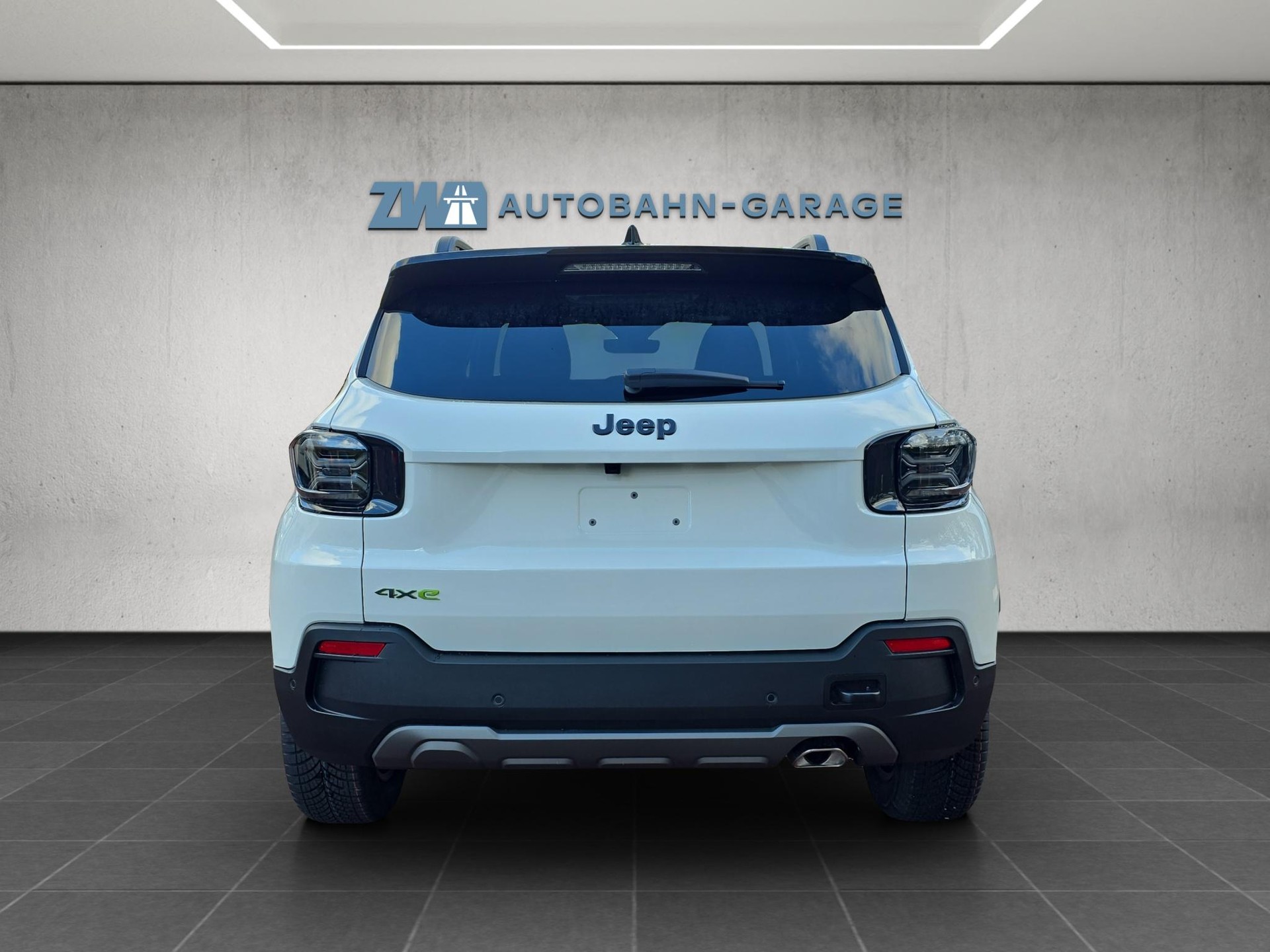 JEEP Avenger 1.2 MHEV The North Face 4xe-image-3