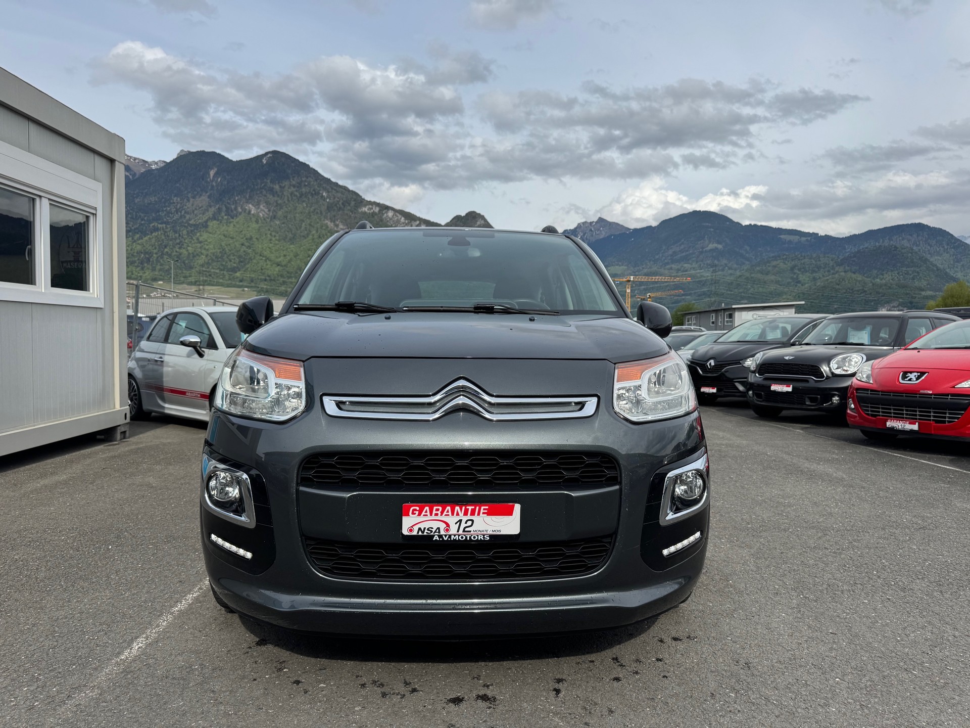 CITROEN C3 Picasso 1.2 Pure Tech Feel Edition-image-2