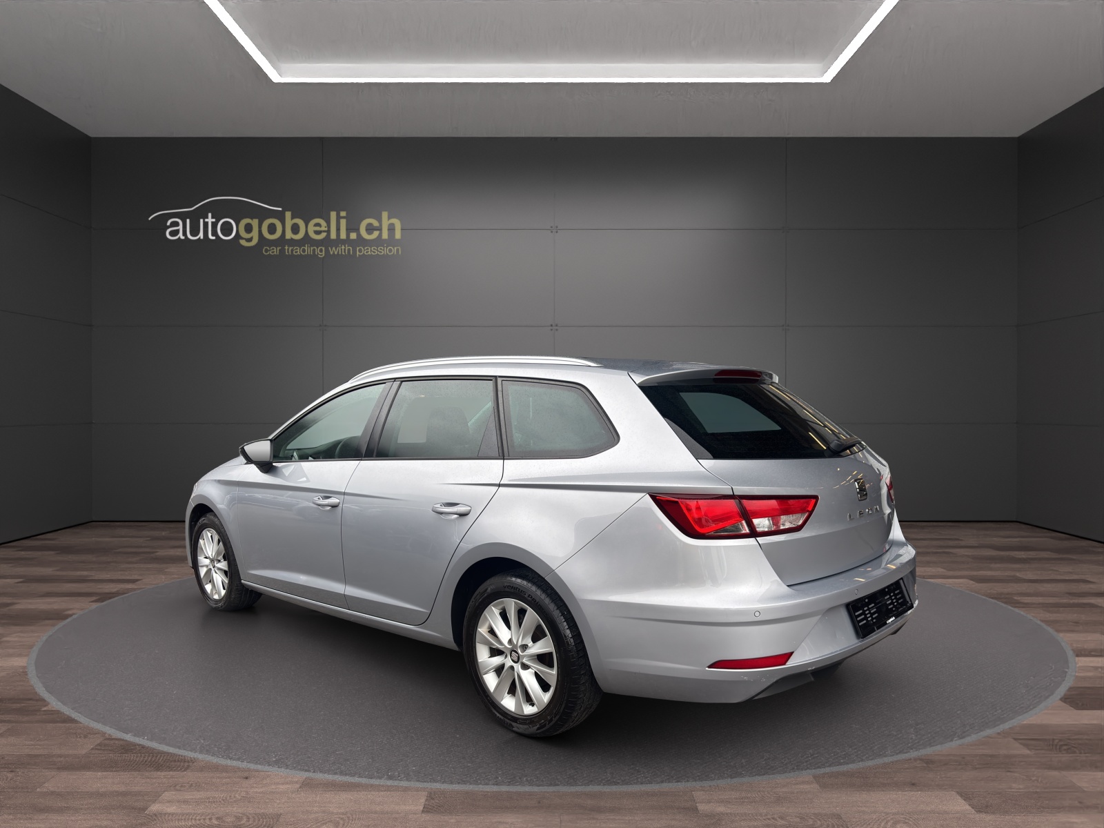 SEAT Leon ST 1.6 TDI CR Style-showroom-element-1