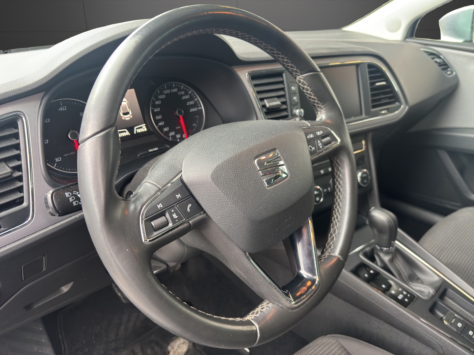 SEAT Leon ST 1.6 TDI CR Style-showroom-element-3