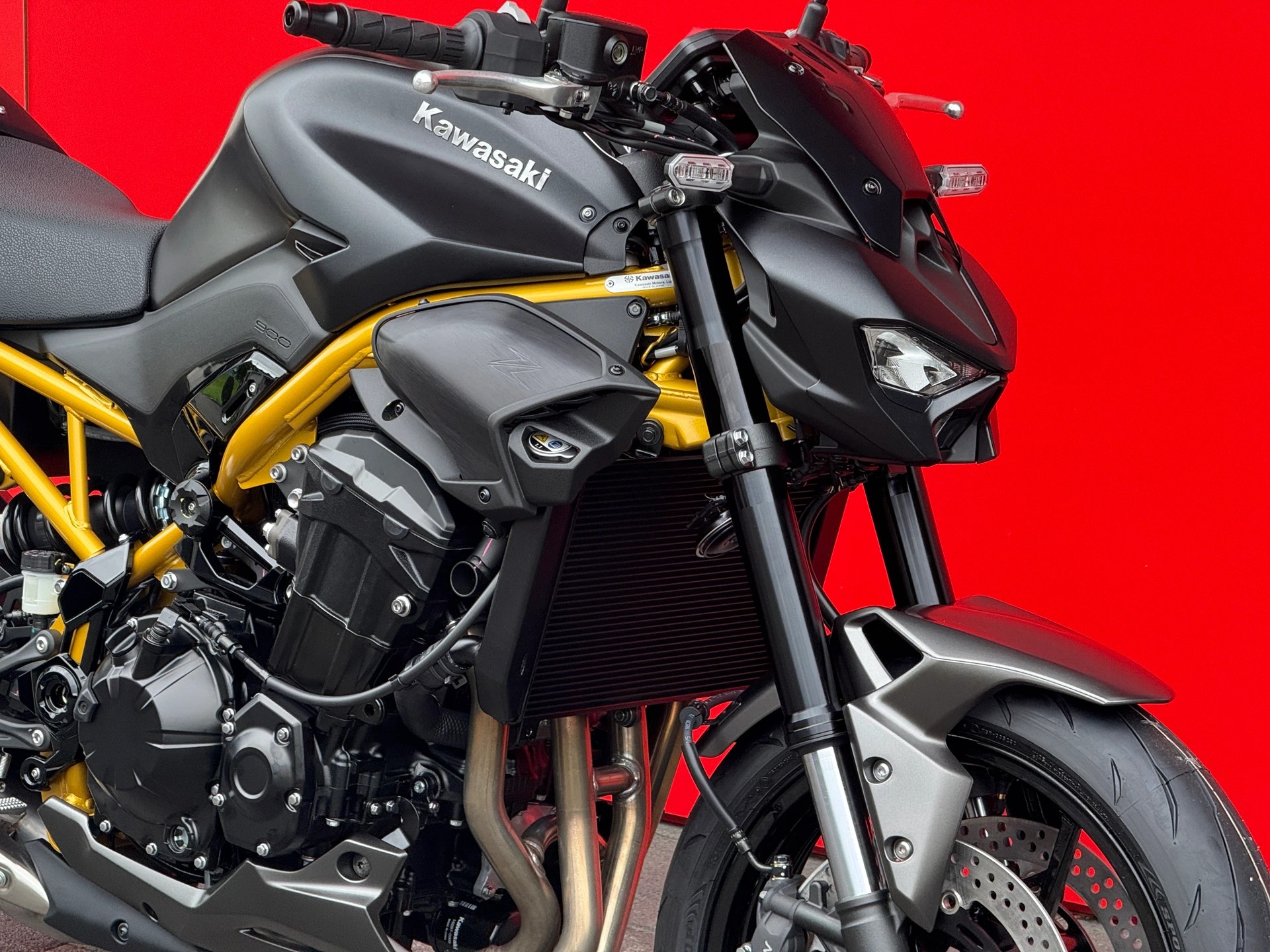 KAWASAKI Z 900-image-12