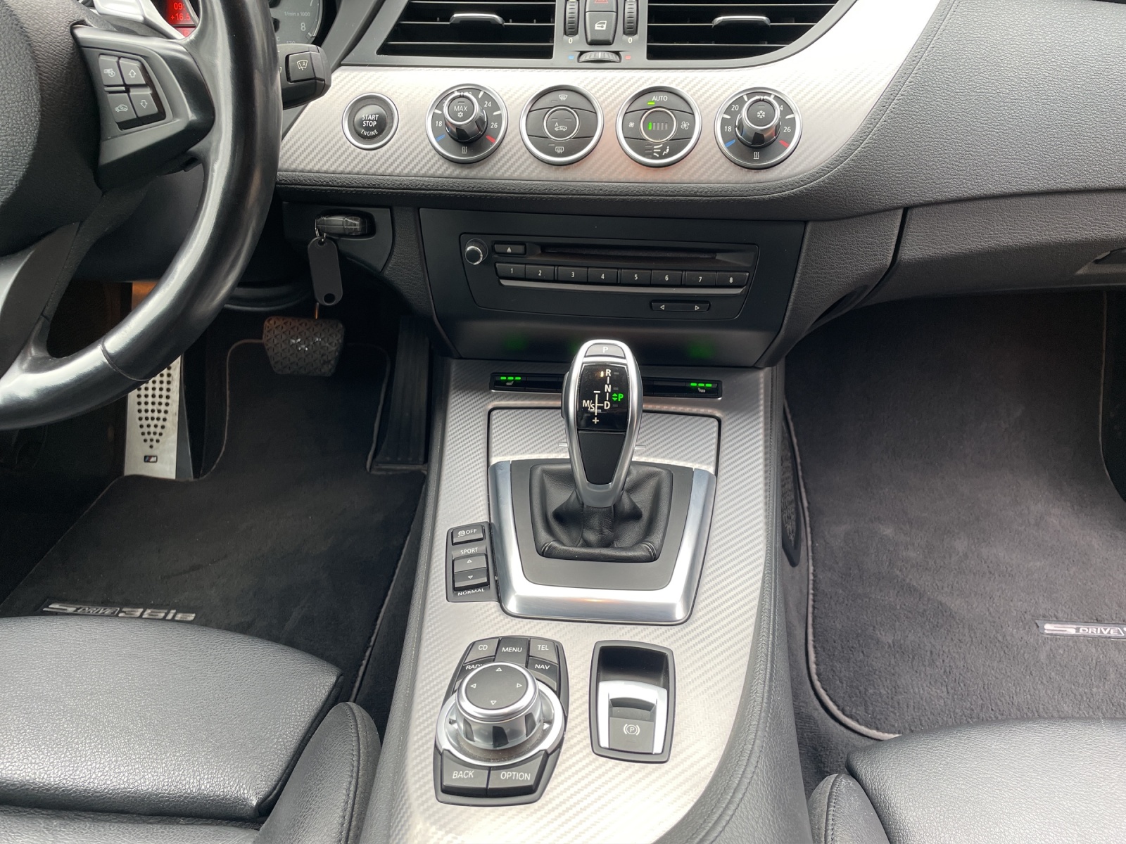 BMW Z4 sDrive35is DKG-image-11