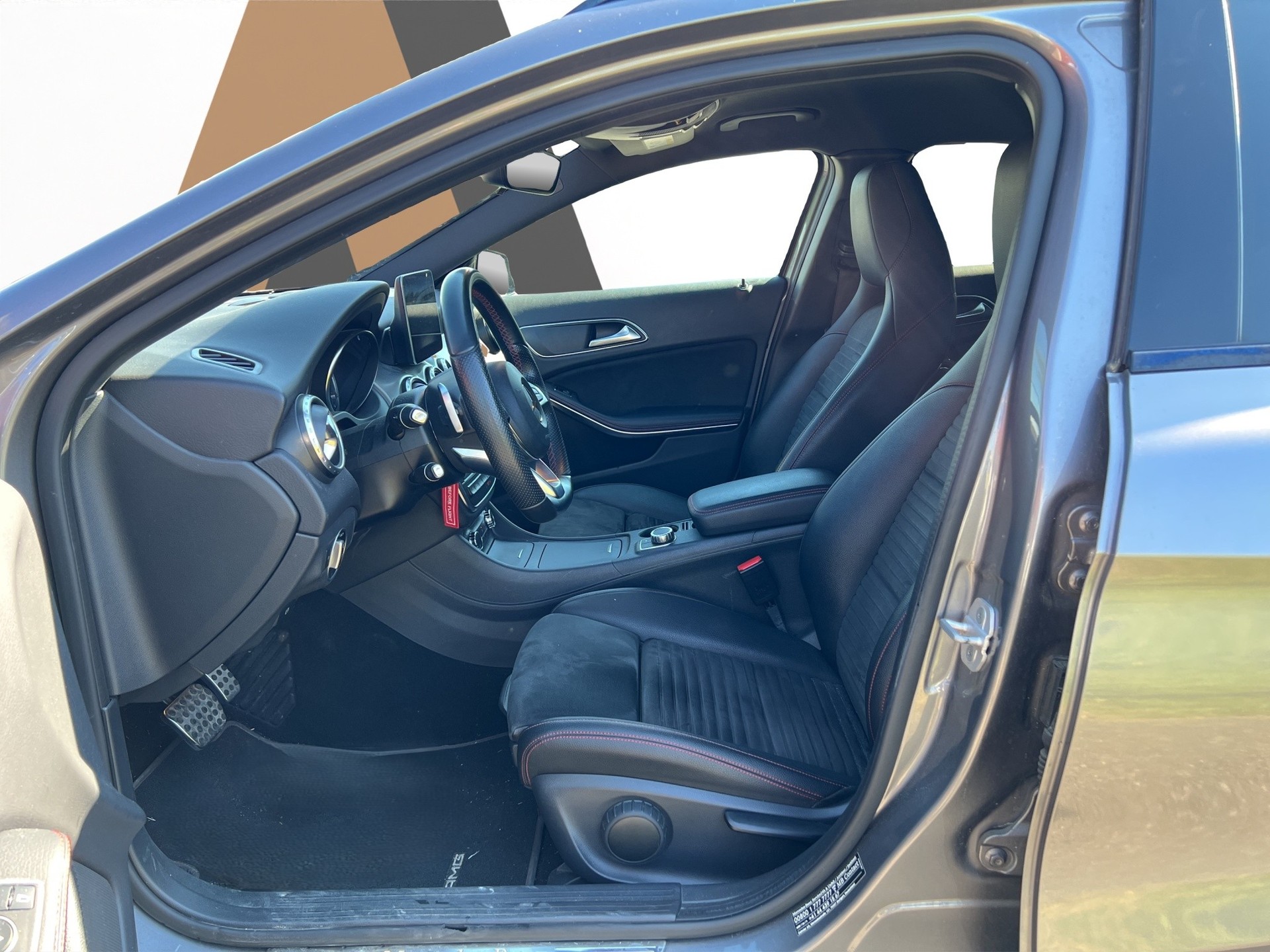 MERCEDES-BENZ GLA 220 d AMG Line 4Matic-image-8