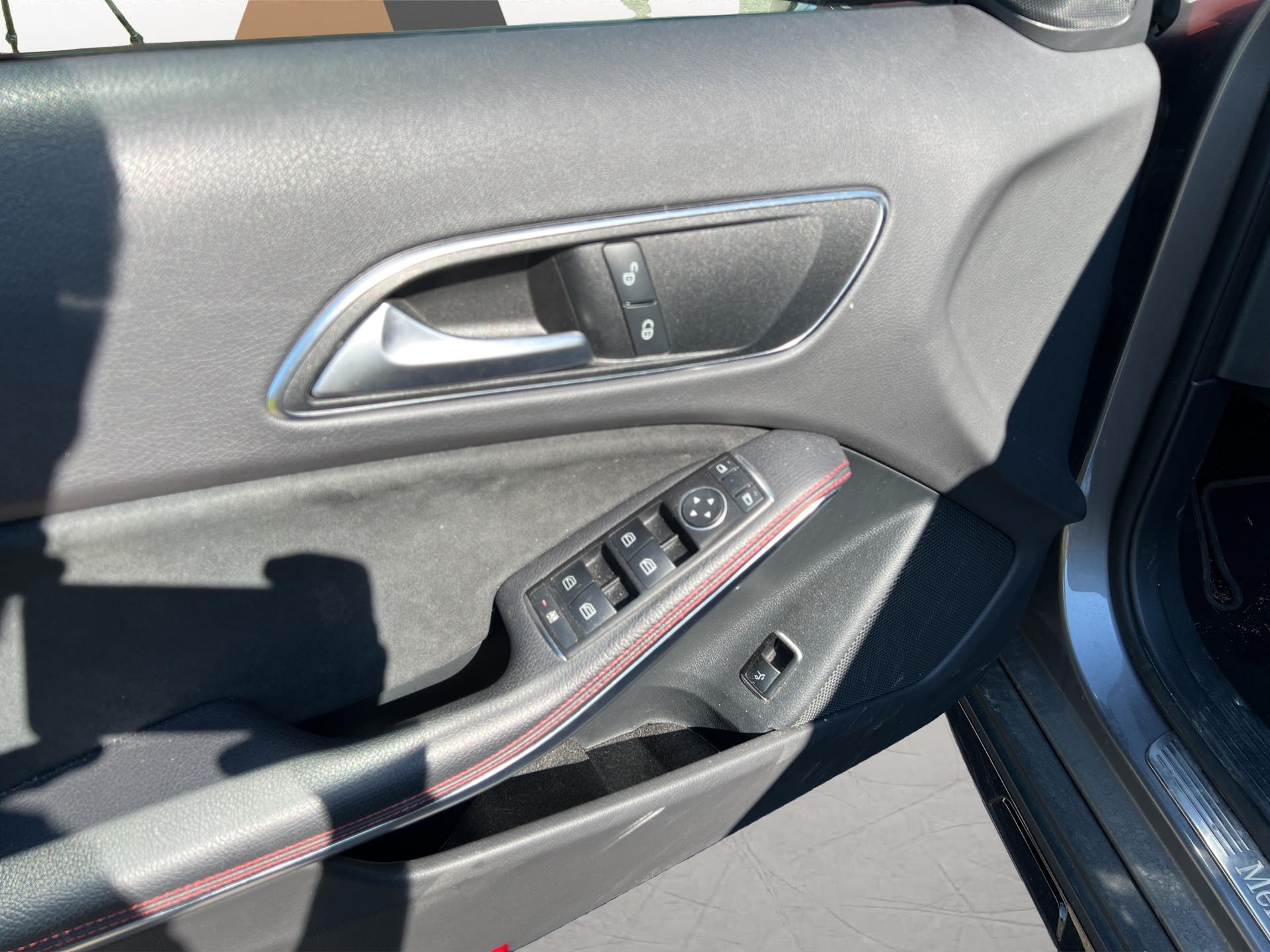 MERCEDES-BENZ GLA 220 d AMG Line 4Matic-image-10