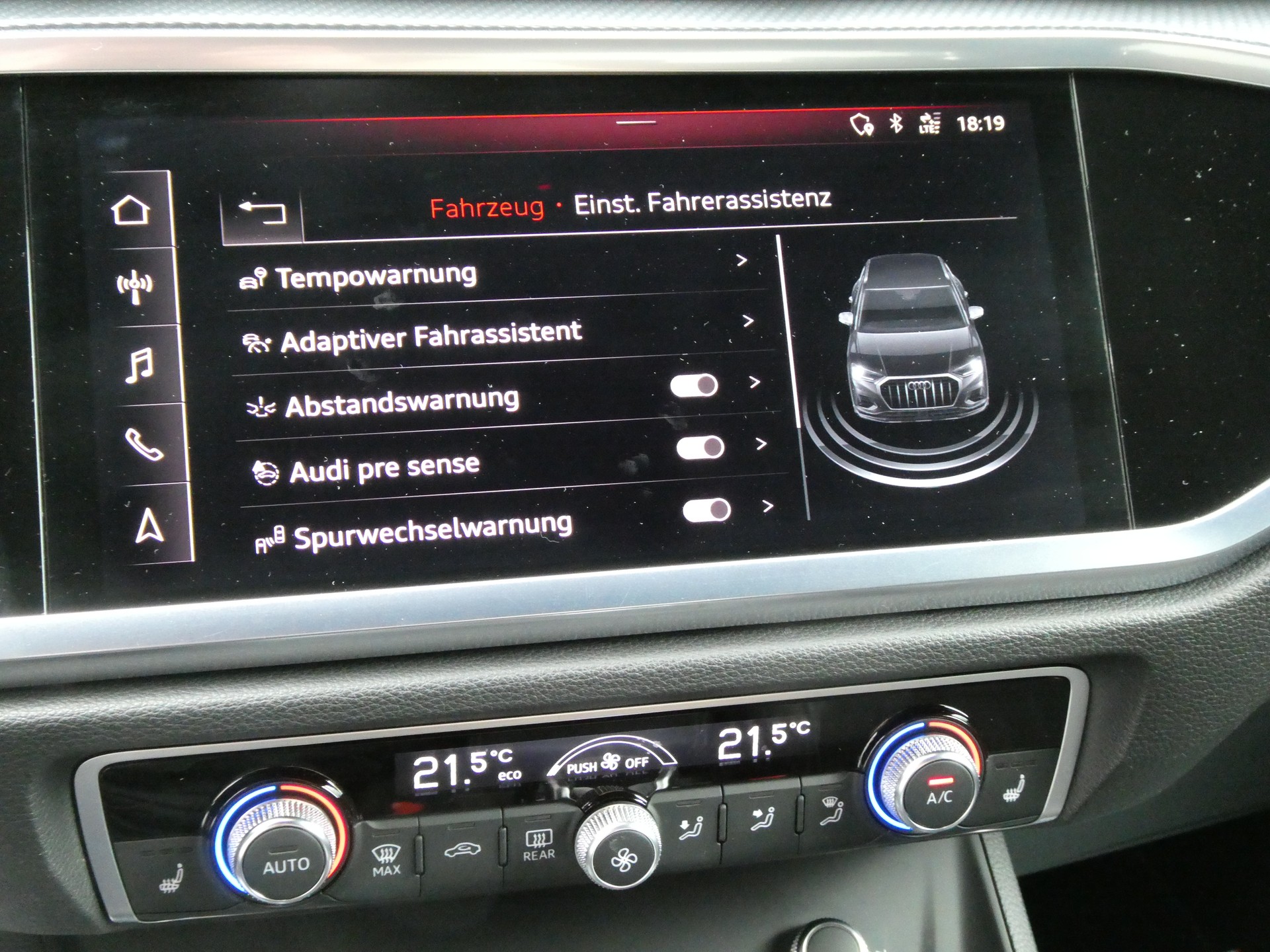 AUDI Q3 40 TDI S line quattro S-tronic (CH)-image-15