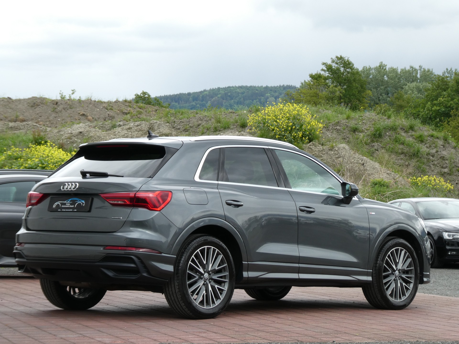 AUDI Q3 40 TDI S line quattro S-tronic (CH)-image-17