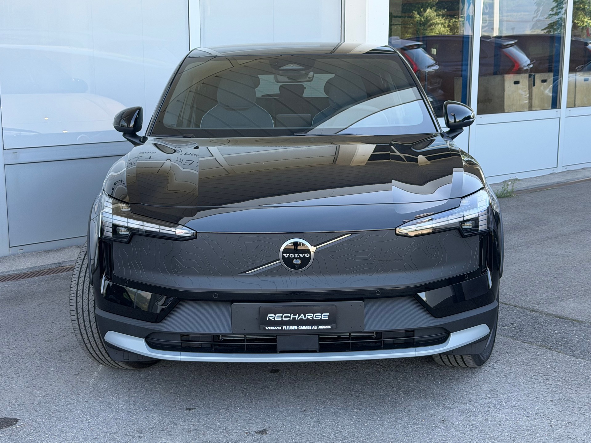 VOLVO EX30 Cross Country Twin Performance AWD-image-19