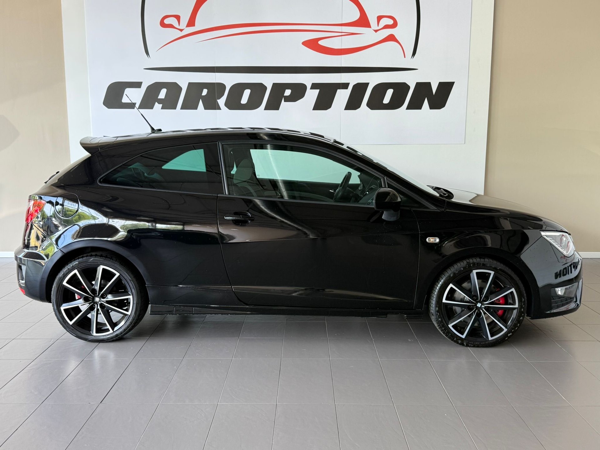 SEAT Ibiza SC 1.8 TSI Cupra-showroom-element-3