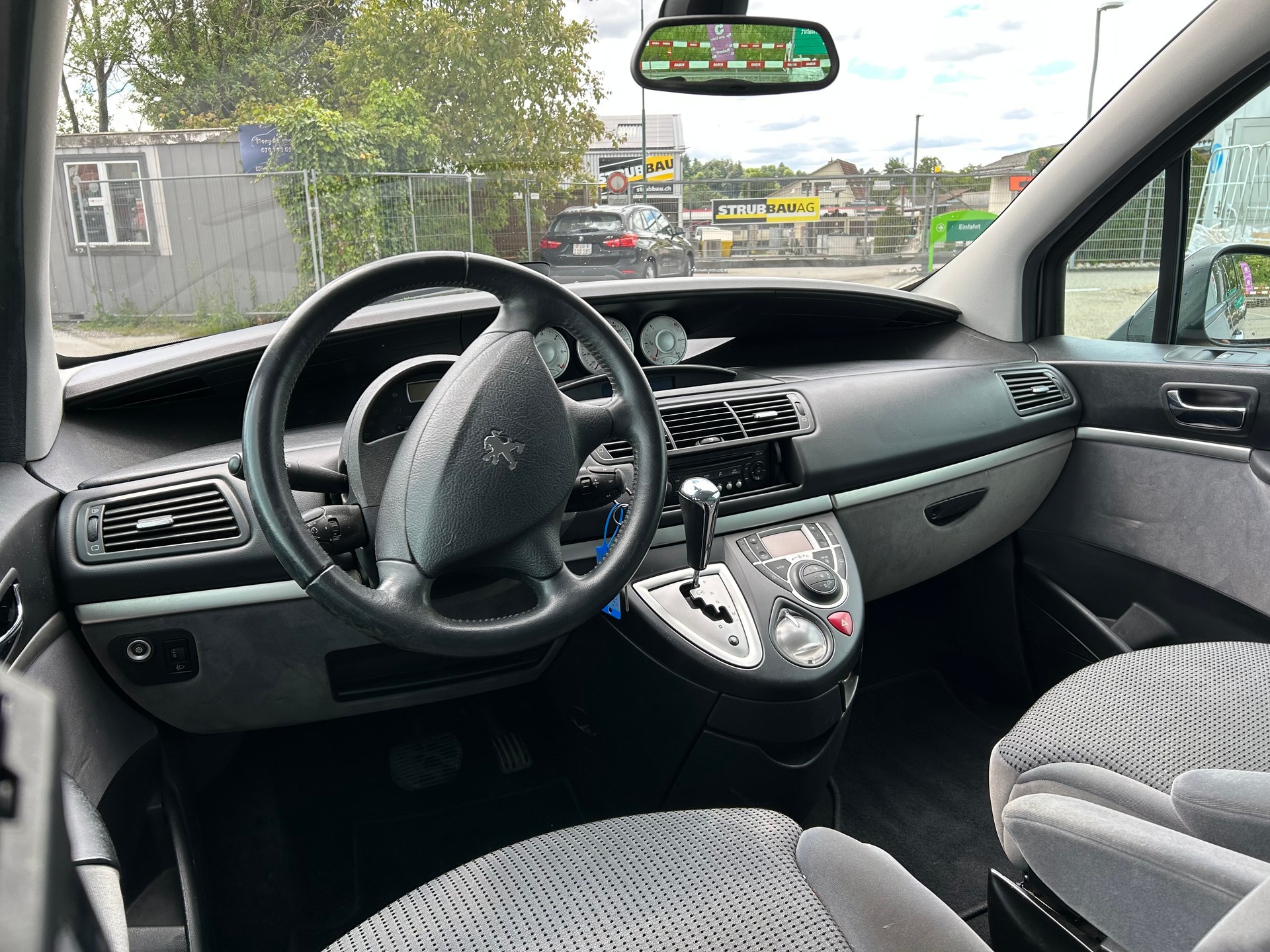 PEUGEOT 807 2.0 16V HDi Family+ Tiptronic-image-10