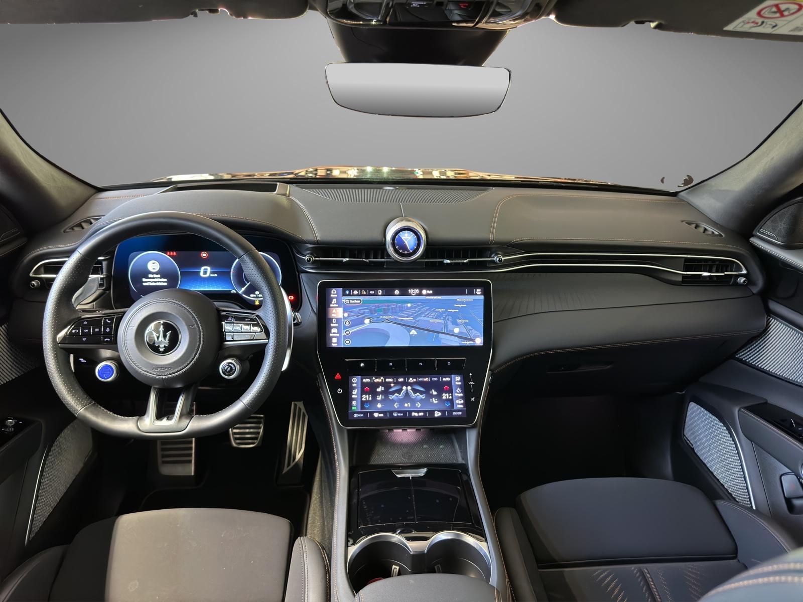MASERATI Grecale Folgore-image-8