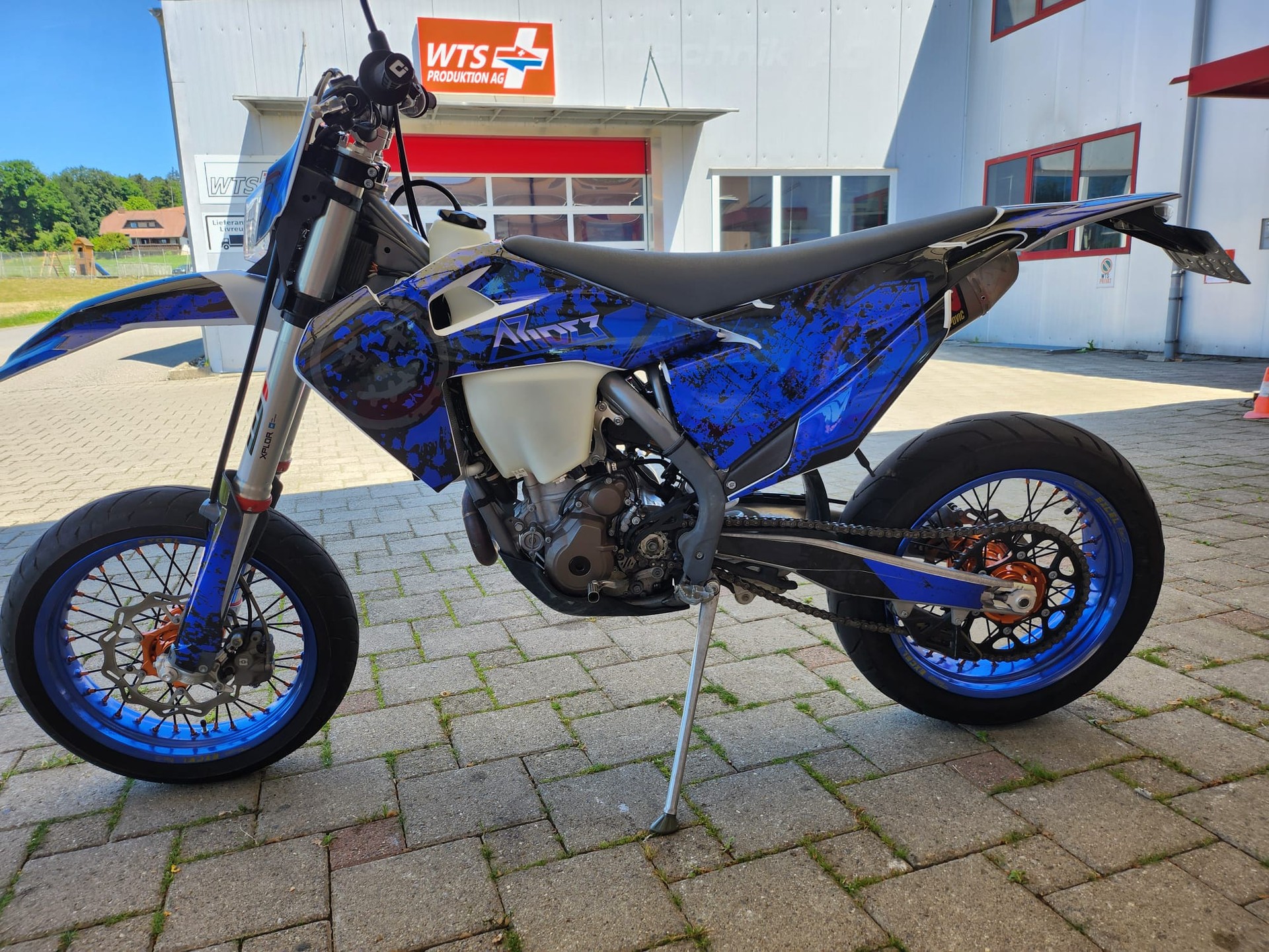 HUSQVARNA FE 250-image-1