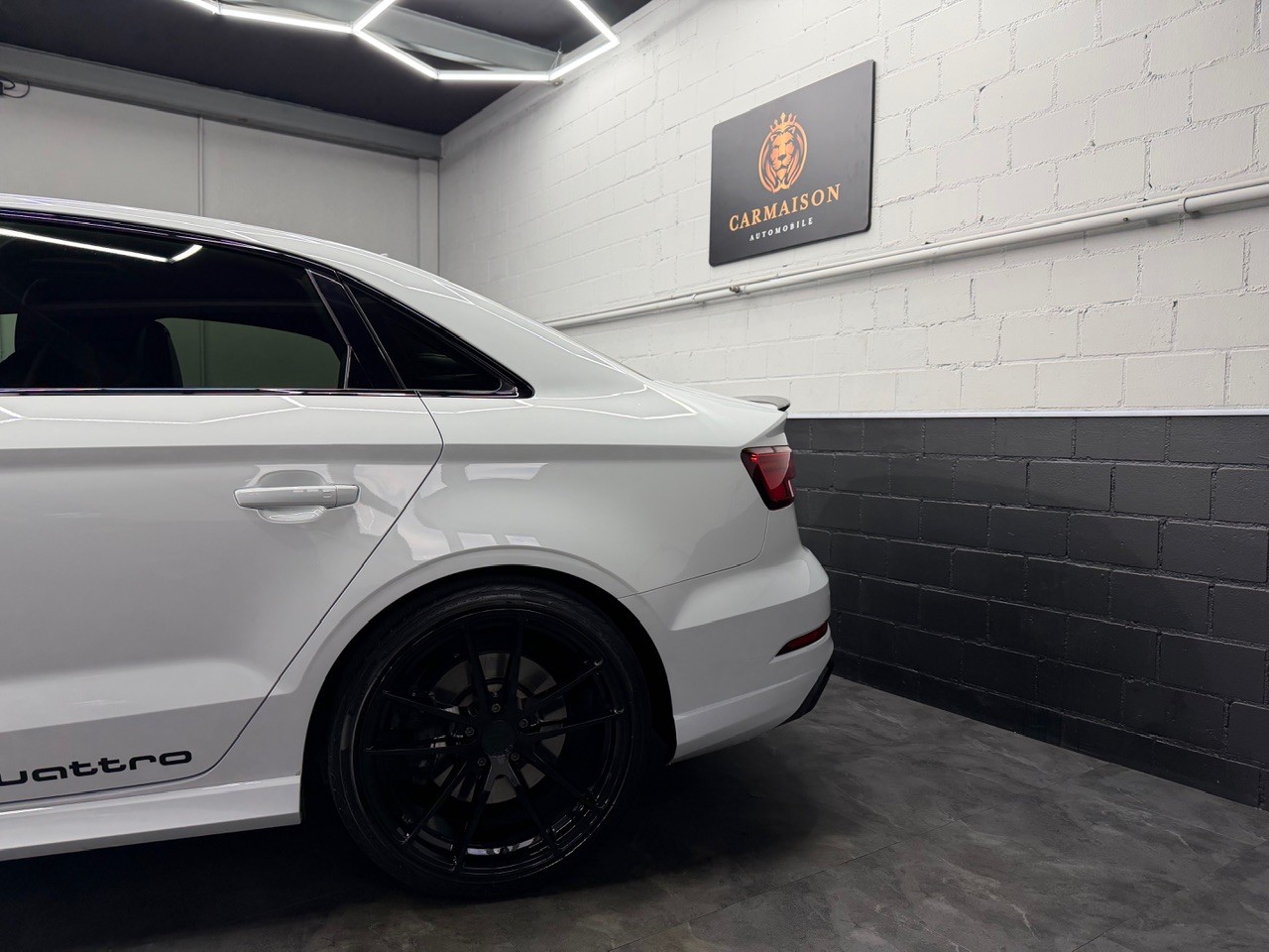 AUDI RS3 Limousine 2.5 TSI quattro | OHNE OPF | Aversus Wheels | Schiebedach | Bang&Olufsen | ACC-showroom-element-3