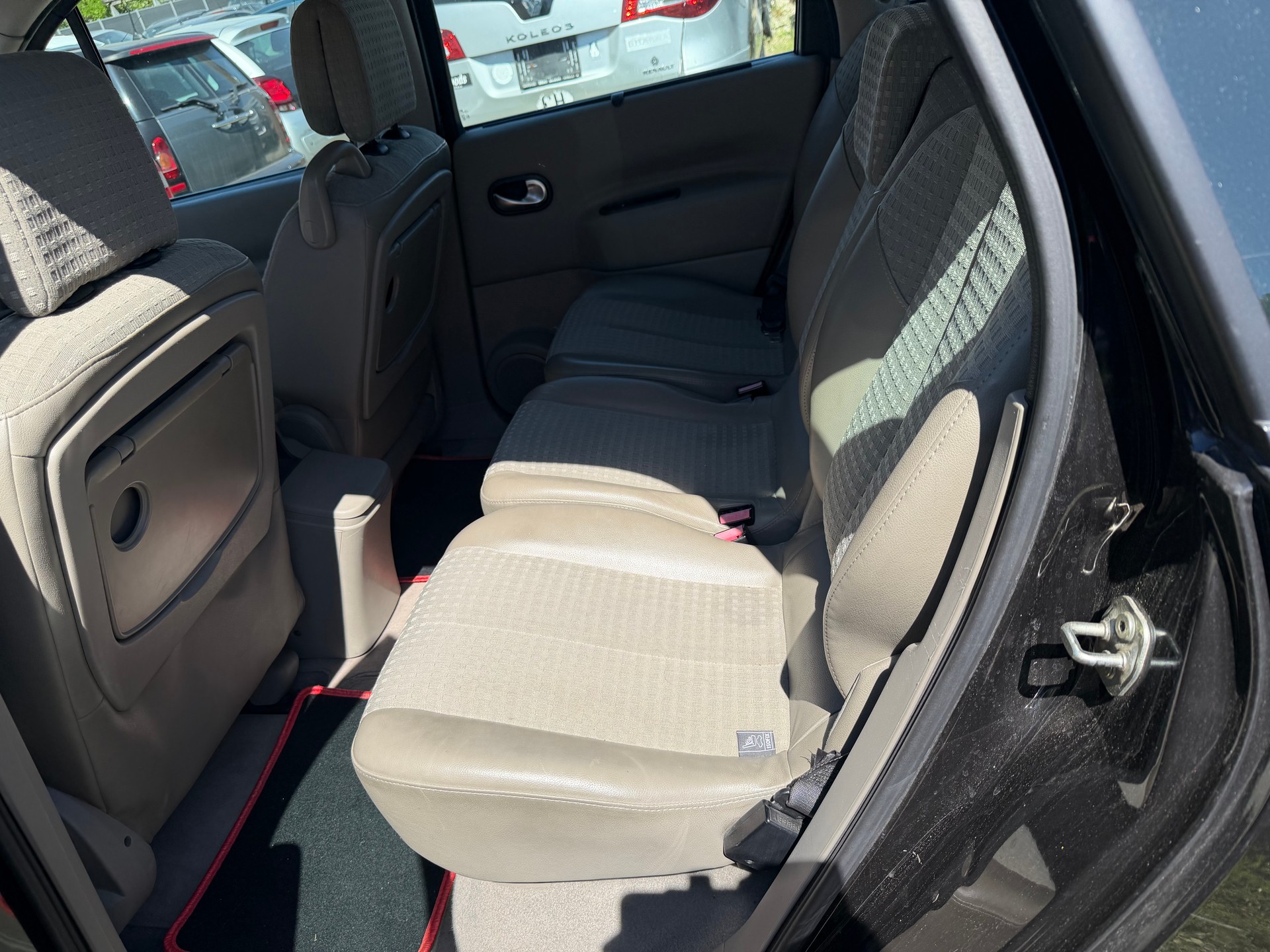 RENAULT Scénic 2.0 16V Privilège-image-6