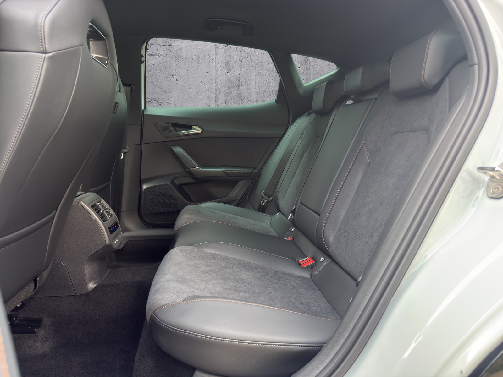 CUPRA Formentor 2.0TSI VZ 4Drive DSG *5Jahre Garantie*-image-9