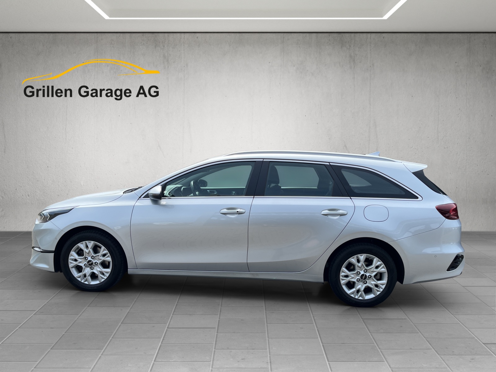 KIA Ceed SW 1.5 T-GDi MHEV Power-showroom-element-1