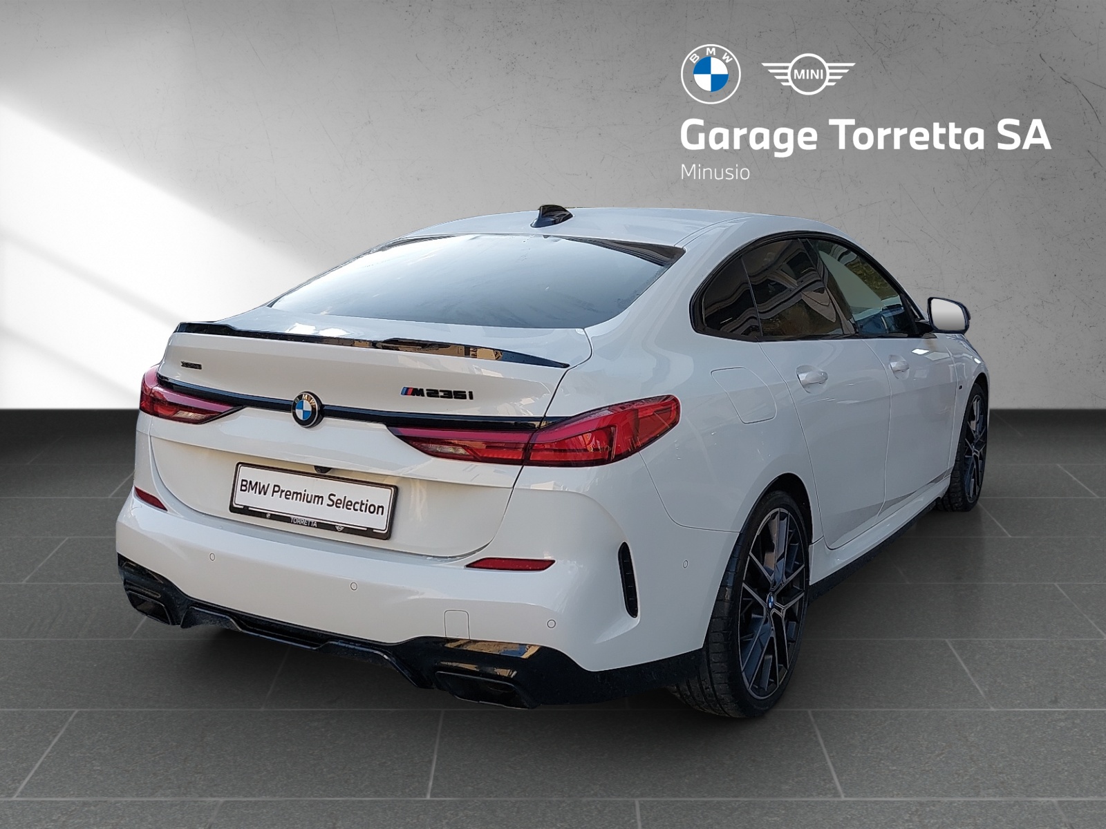 BMW M235i Gran Coupé xDrive Swiss Performance Steptronic-image-4