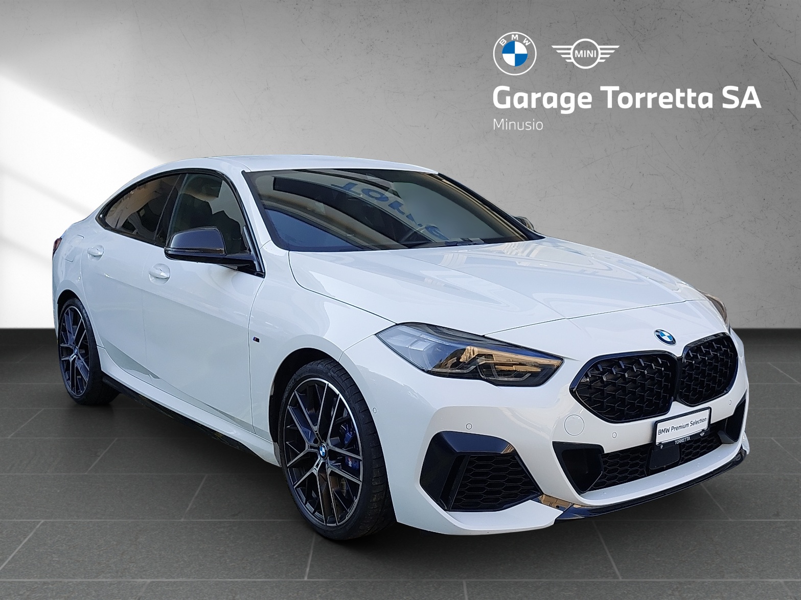 BMW M235i Gran Coupé xDrive Swiss Performance Steptronic-image-6