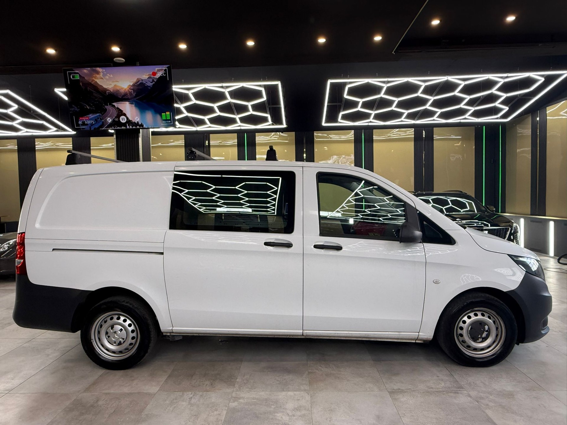 MERCEDES-BENZ Vito 110 CDI Lang FWD Pro-showroom-element-3