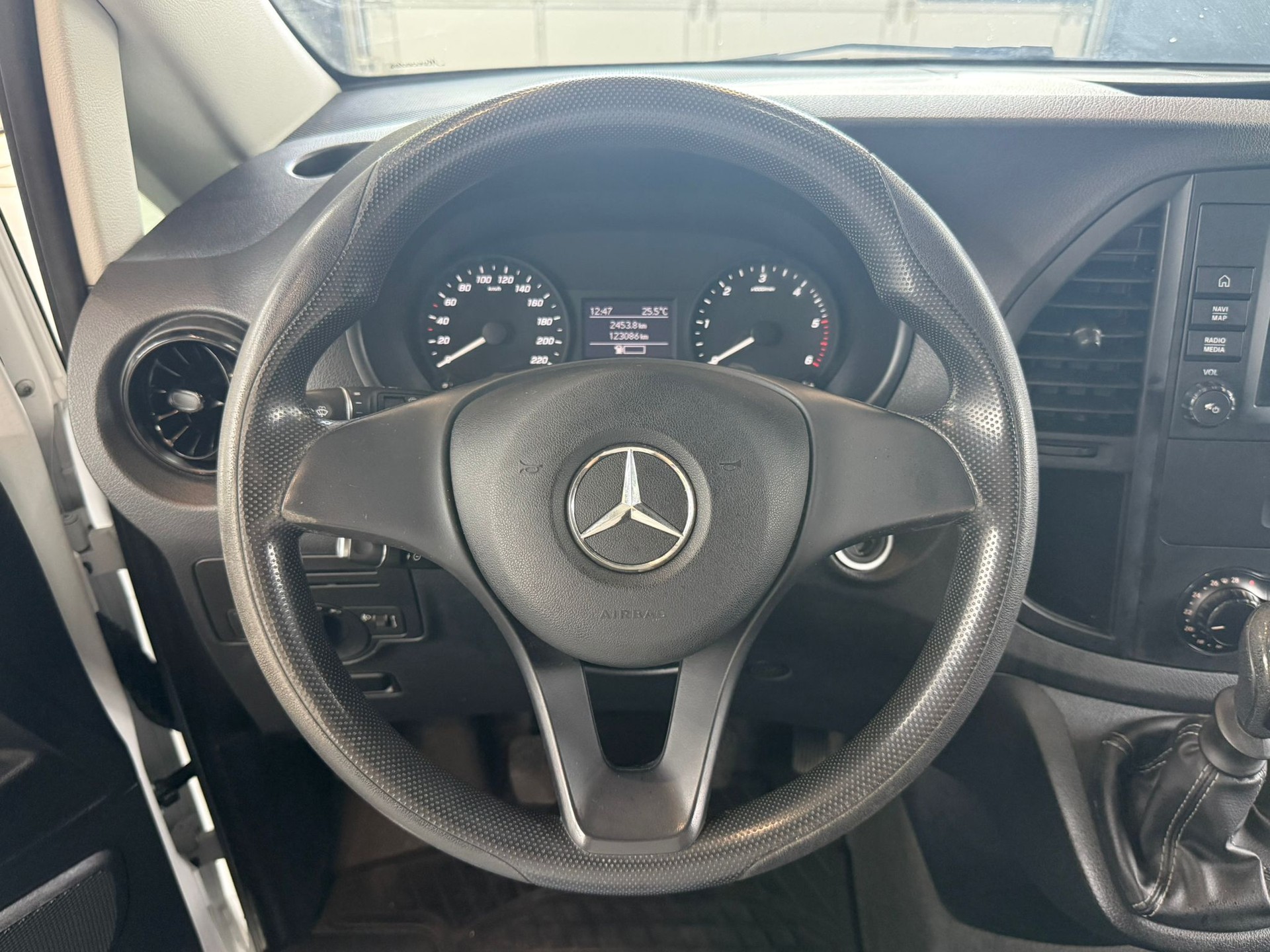MERCEDES-BENZ Vito 110 CDI Lang FWD Pro-image-13