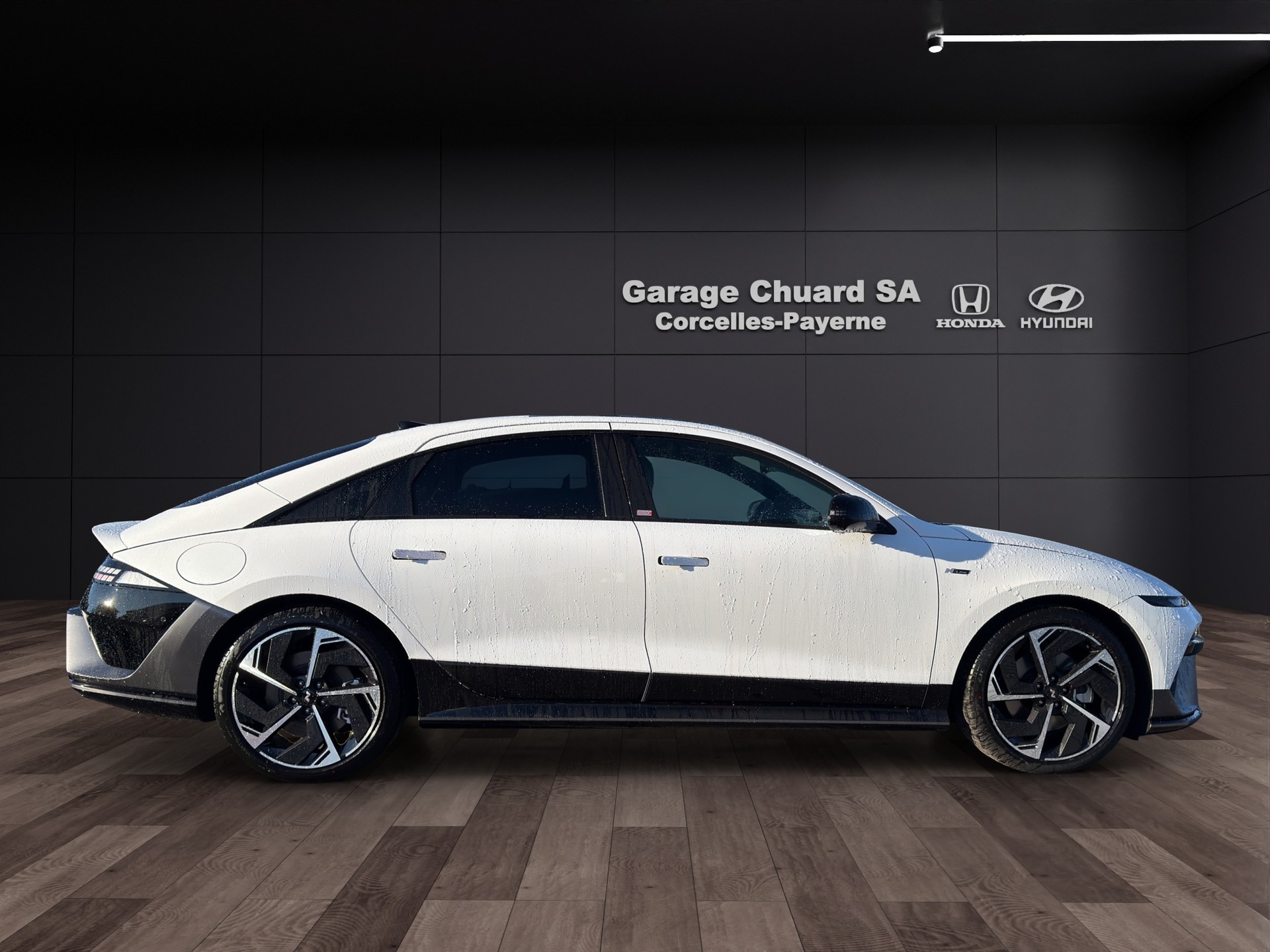 HYUNDAI Ioniq 6 84kWh N Line 4WD-showroom-element-3