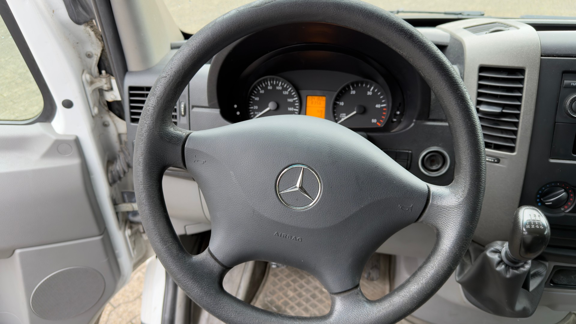 MERCEDES-BENZ Sprinter 311 CDI Standard-image-9