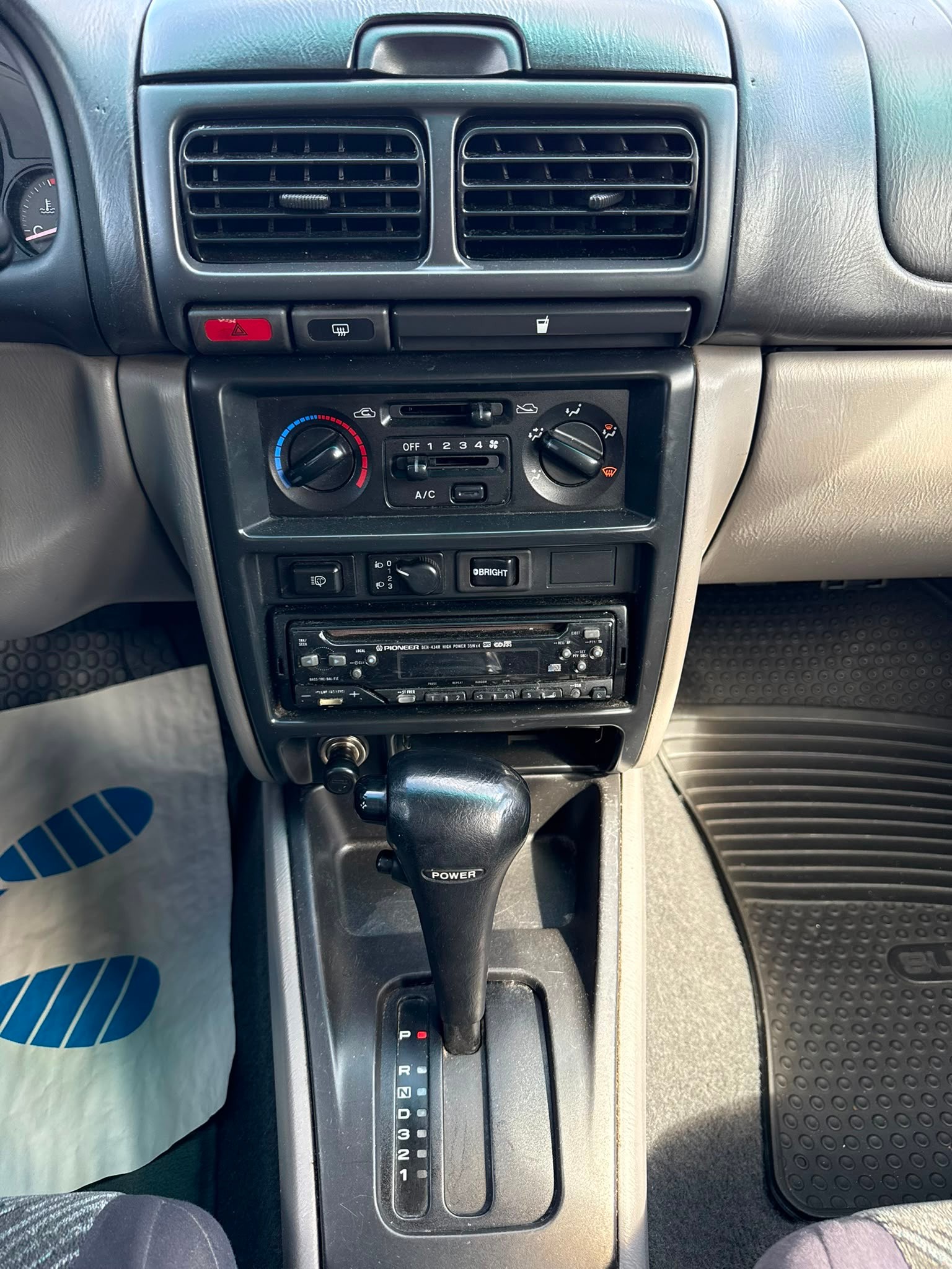 SUBARU Forester 2.0 A-image-13